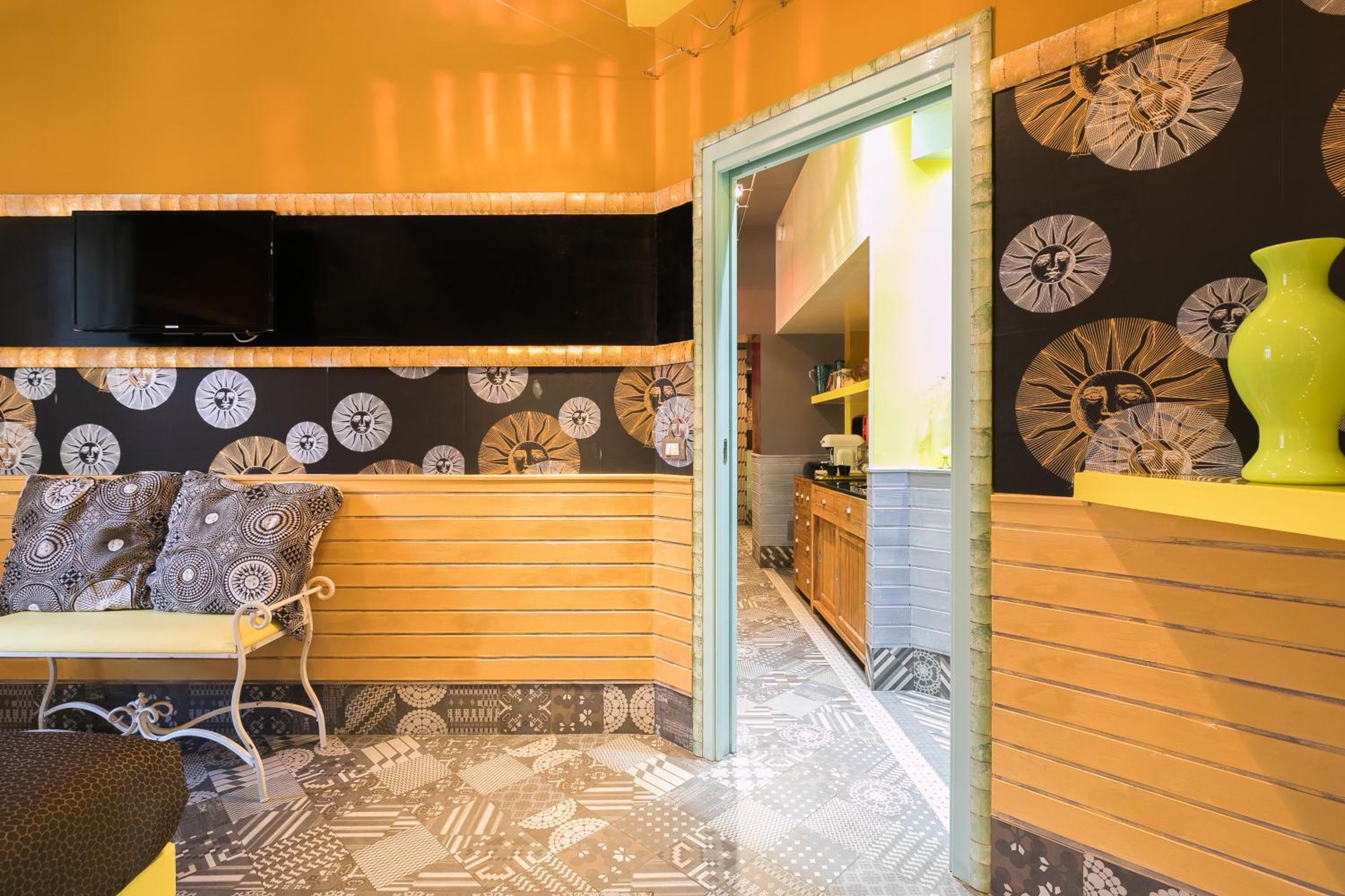 Superior One-Bedroom Apartment