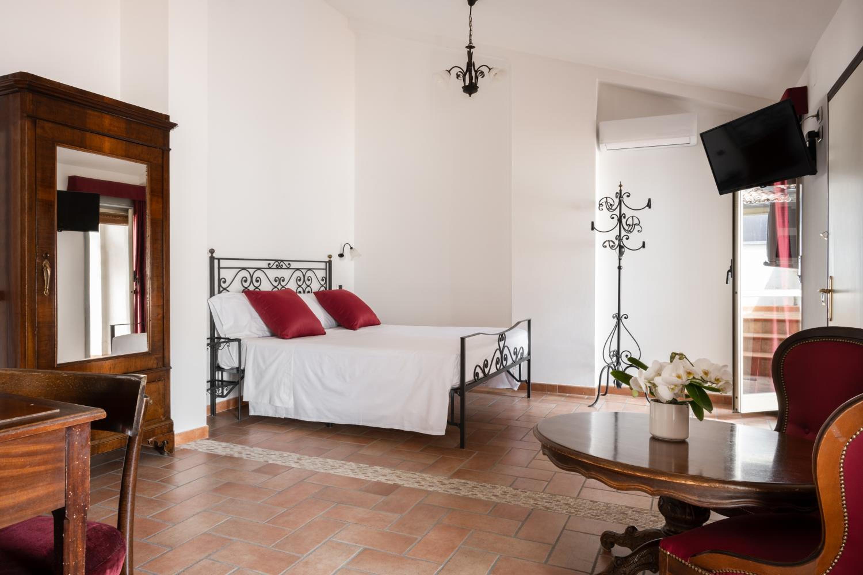 Superior Family Room