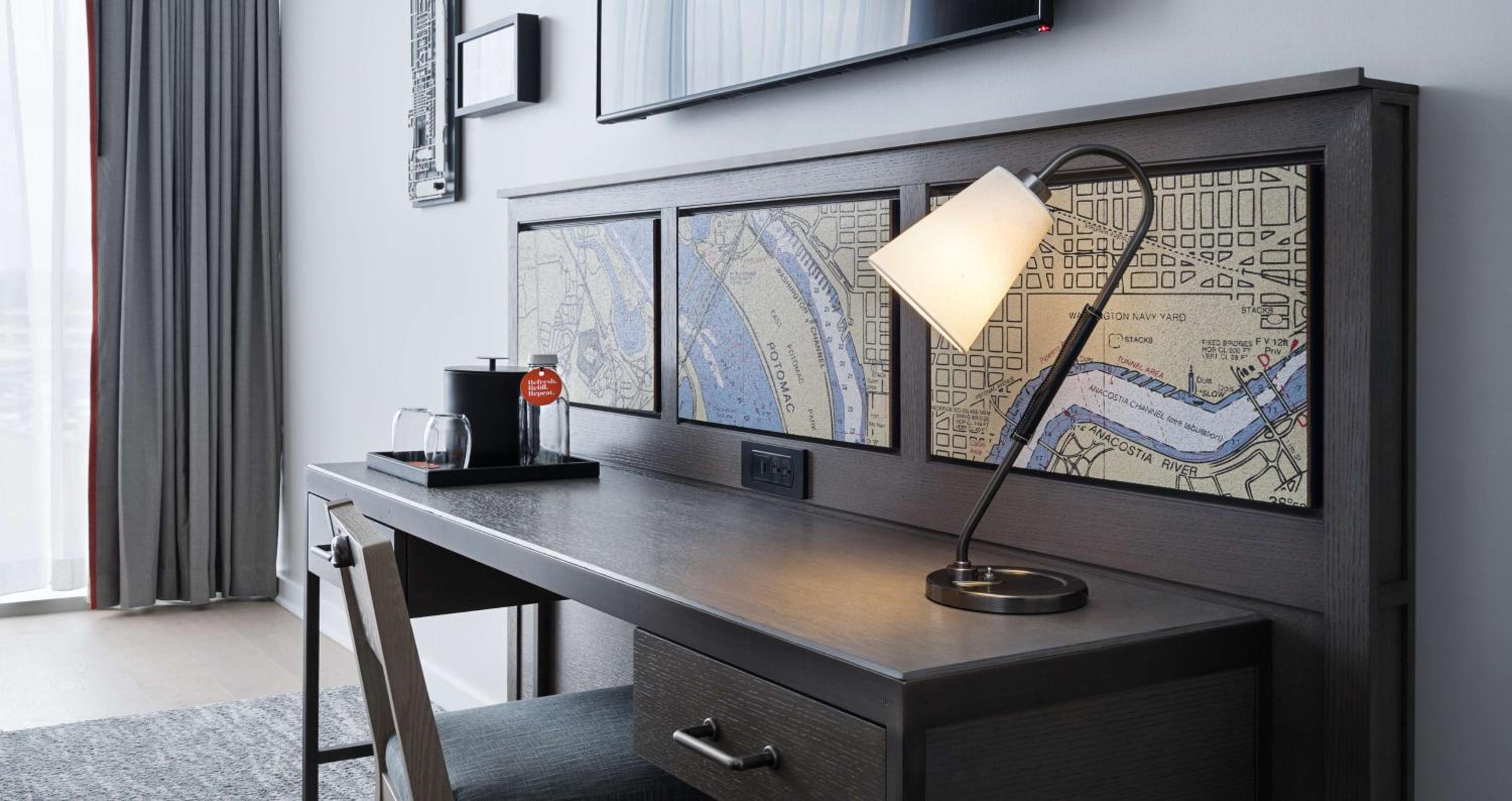 One-Bedroom King Suite with Roll-in Shower - Mobility Accessible