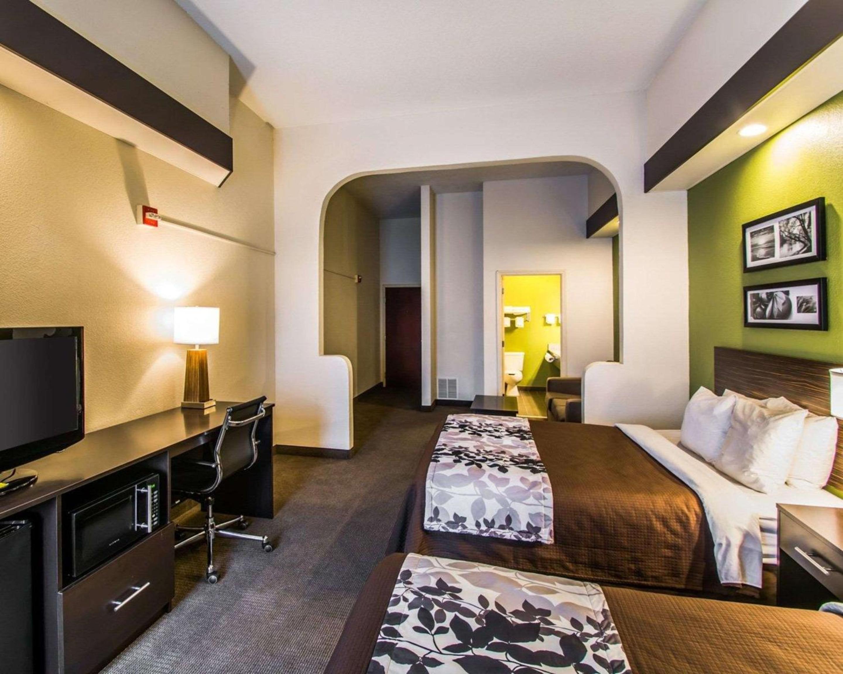 Efficiency Queen Room with Two Queen Beds and Roll-In Shower - Accessible/Non-Smoking