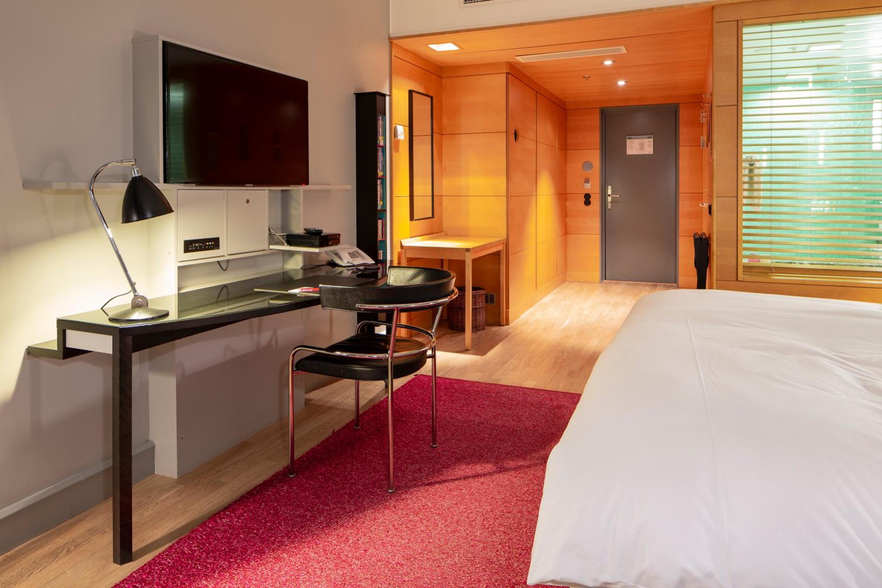 Deluxe Double or Twin Room with Balcony