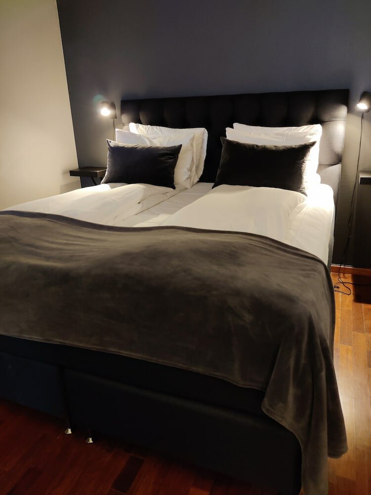 Business King Studio