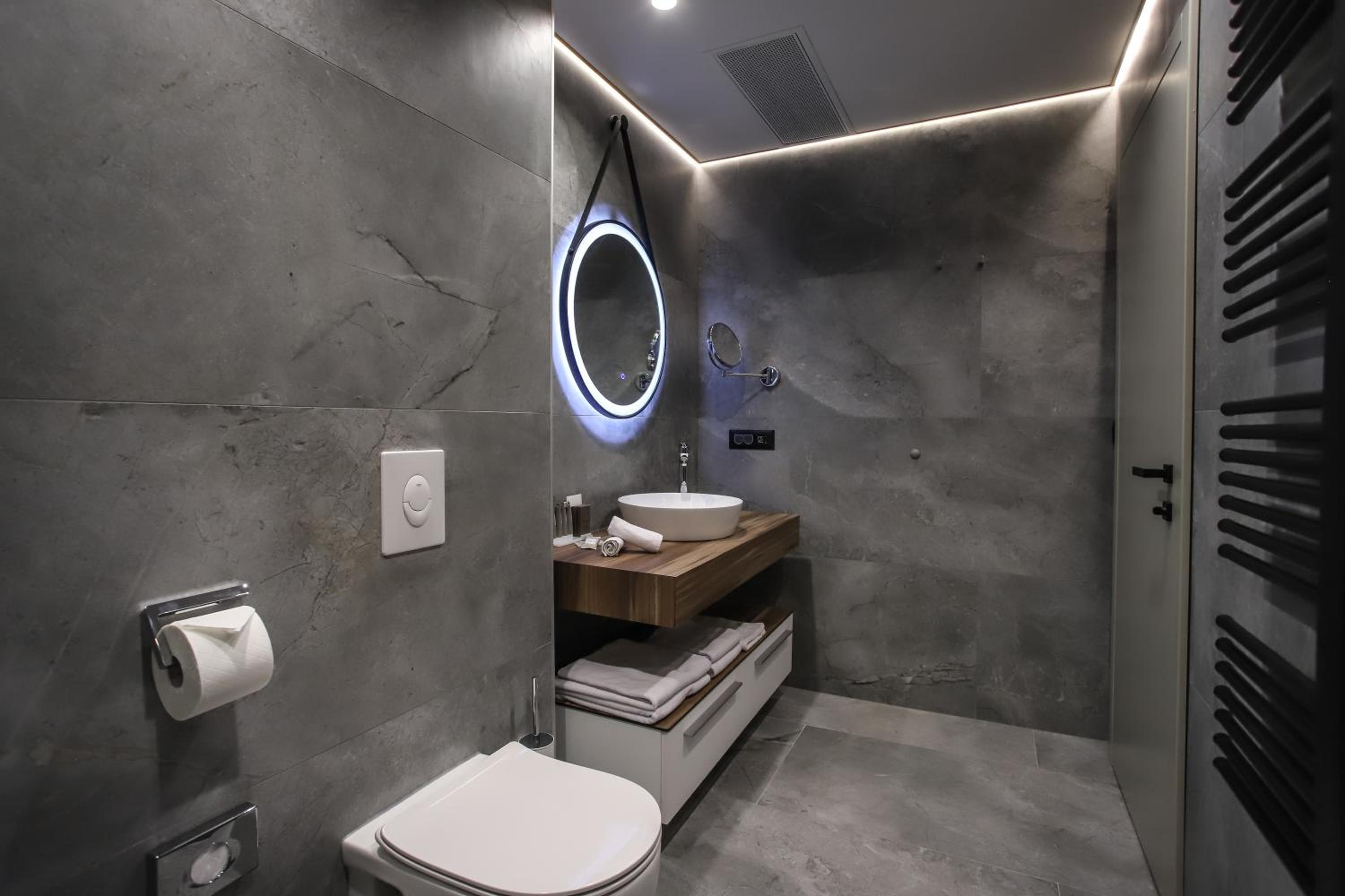 Deluxe Double Room with Balcony and Sea View