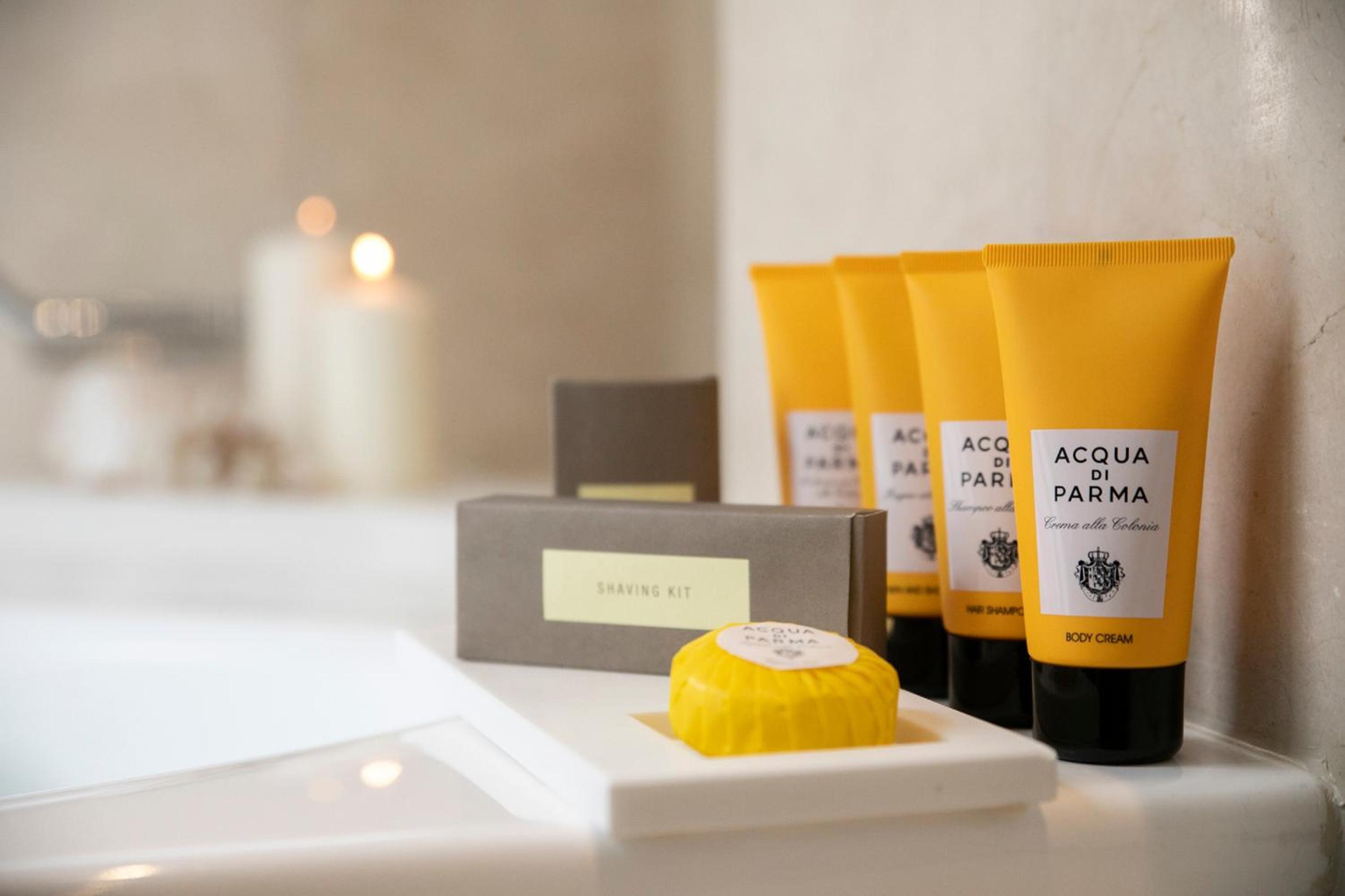 Luxury Suite with Front Sea View