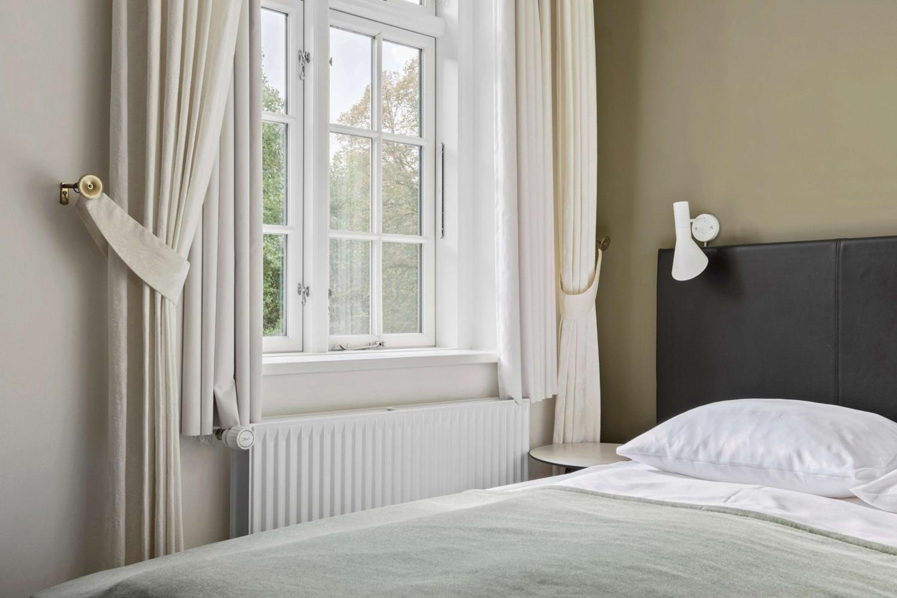 Single Room - Non-Smoking