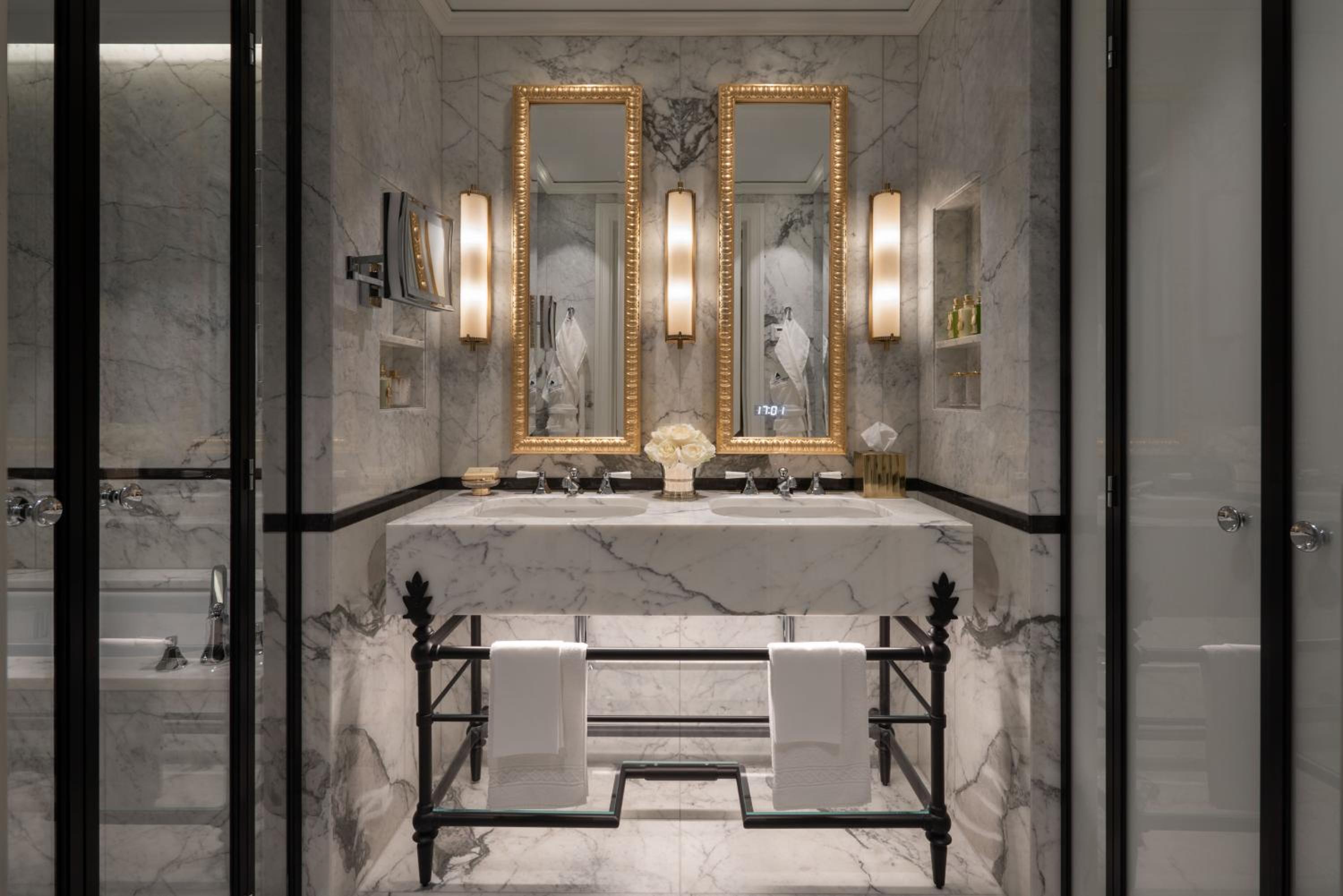 Deluxe Double Room Village Side