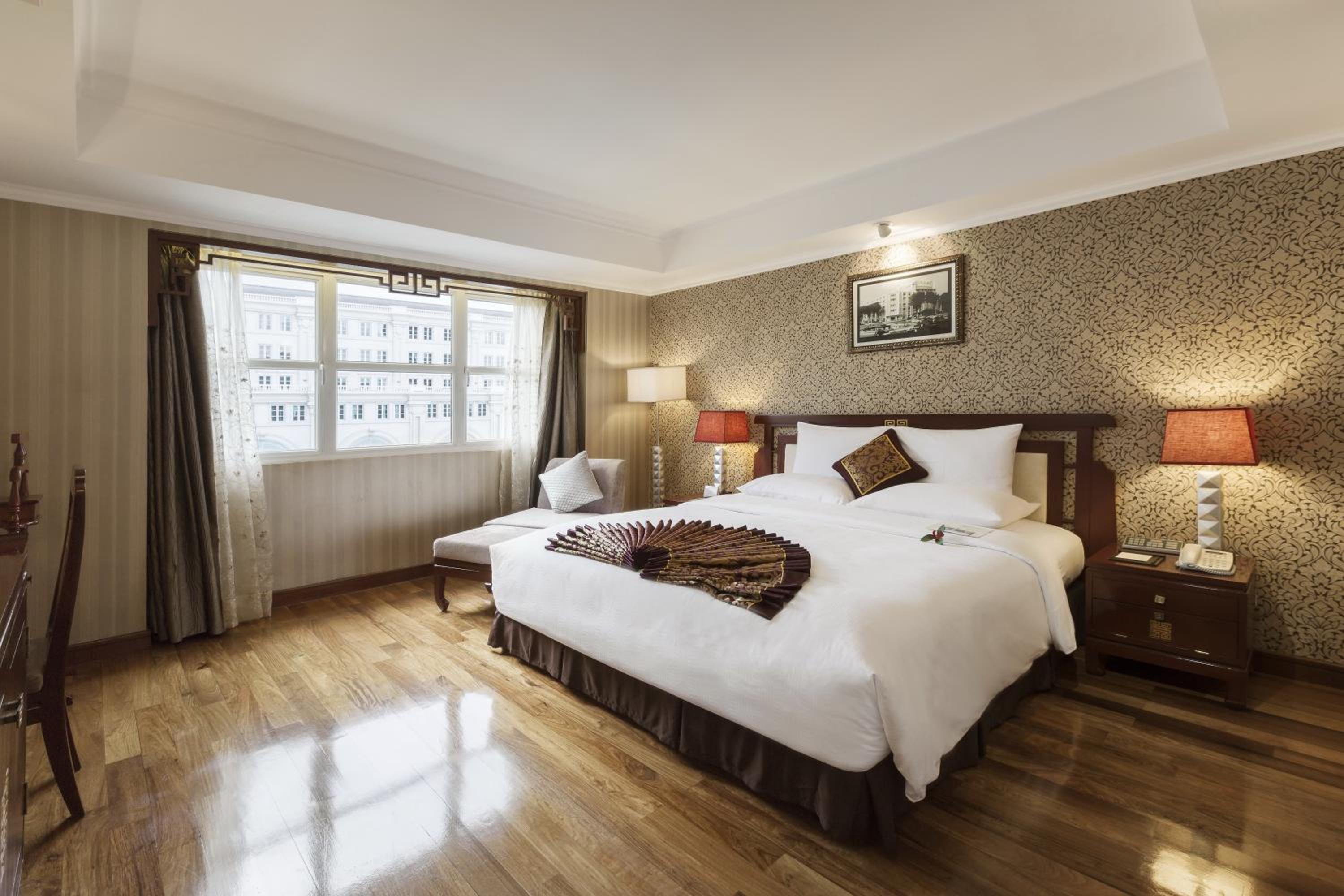 Executive Governor Suite King