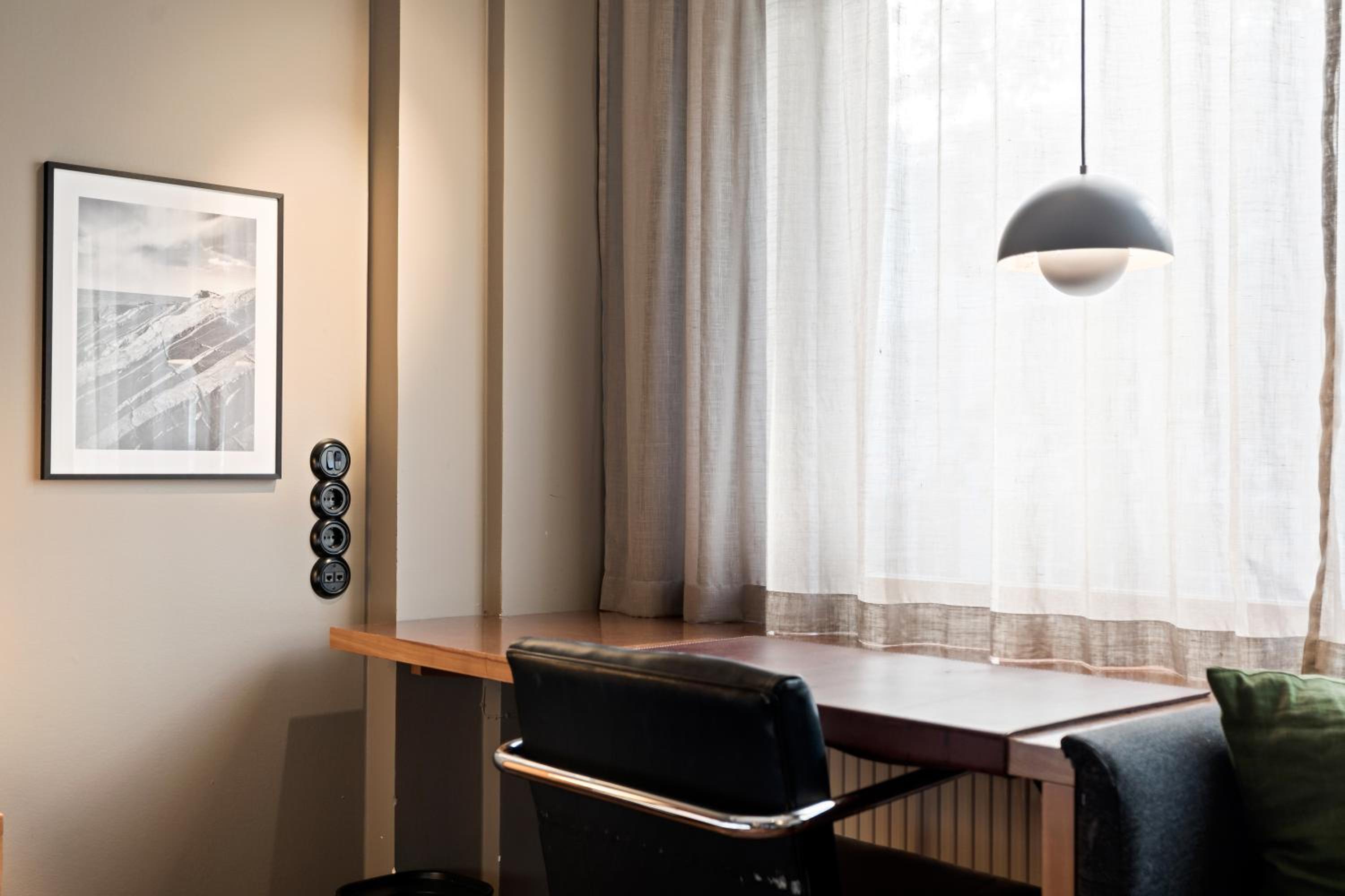 Queen Superior Cherry