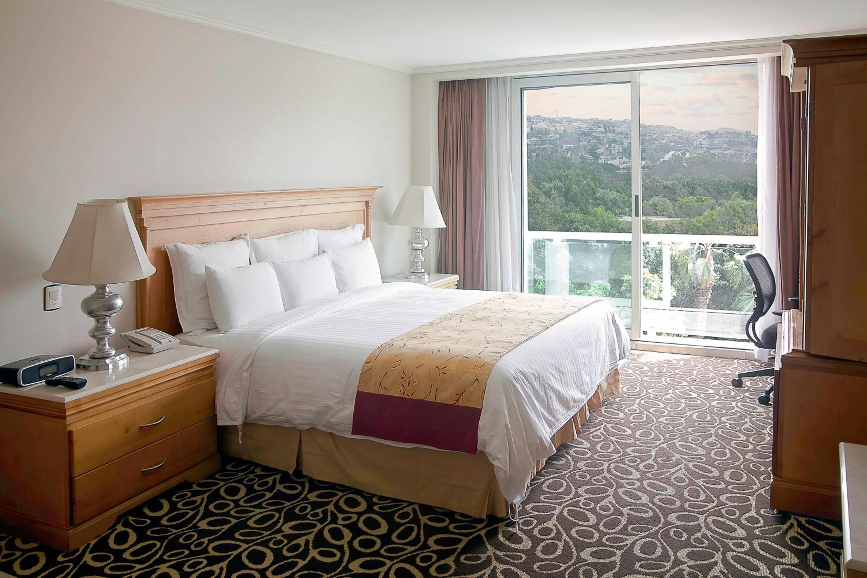 Deluxe Room Golf View, 1 King Bed