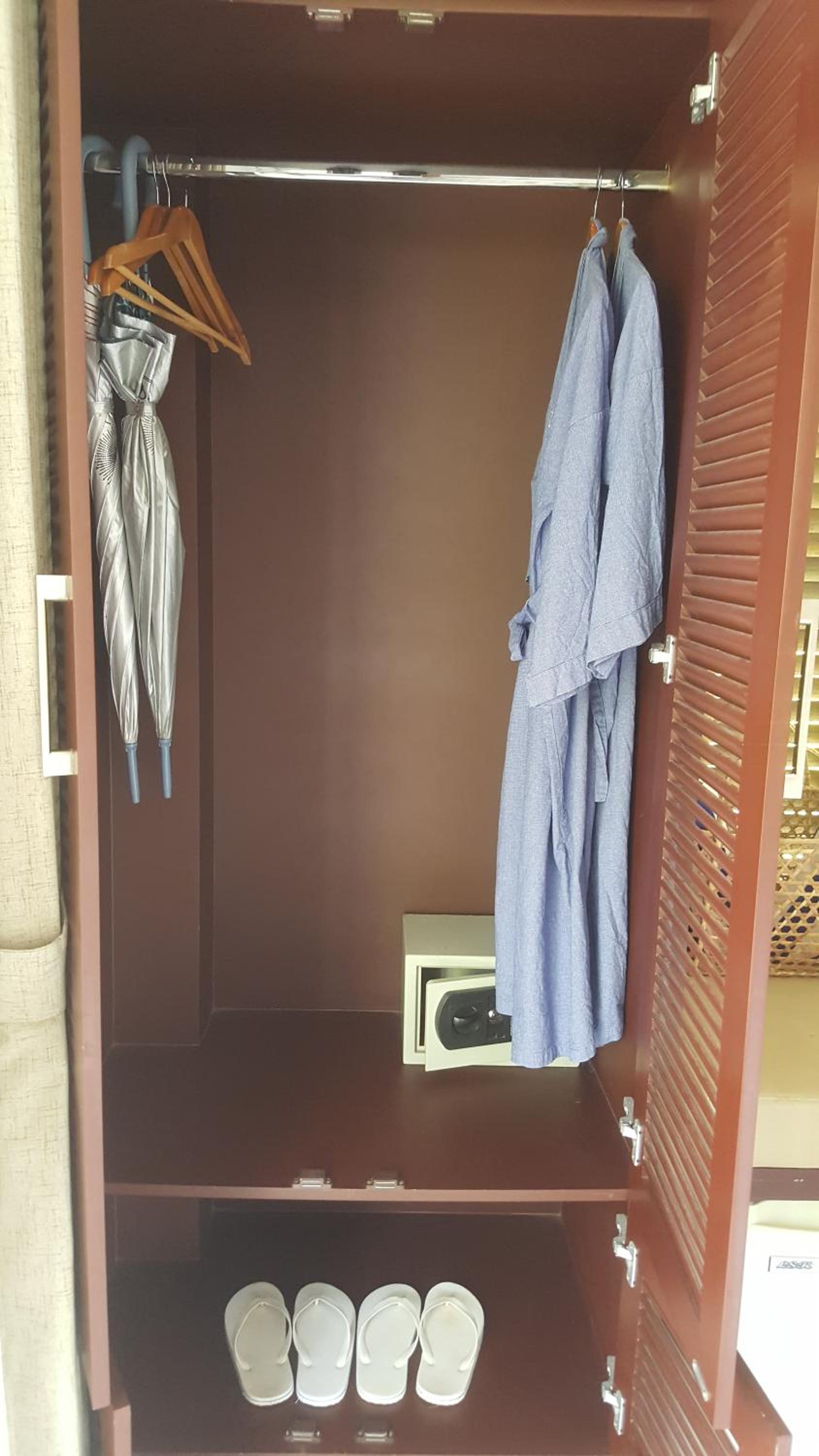 Deluxe Double Bungalow Garden View 