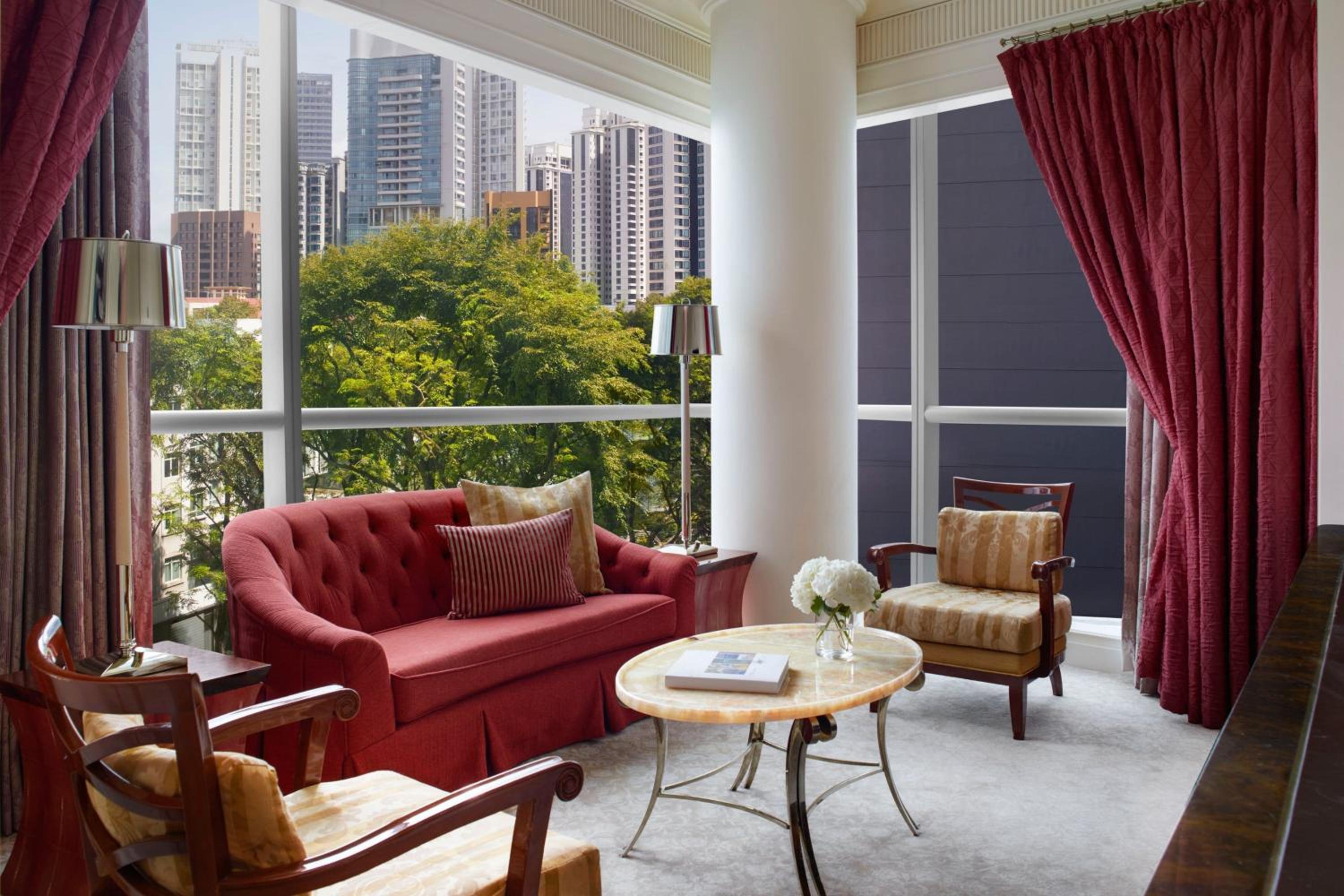 St. Regis, Suite, 1 King Bed, Botanical Garden View