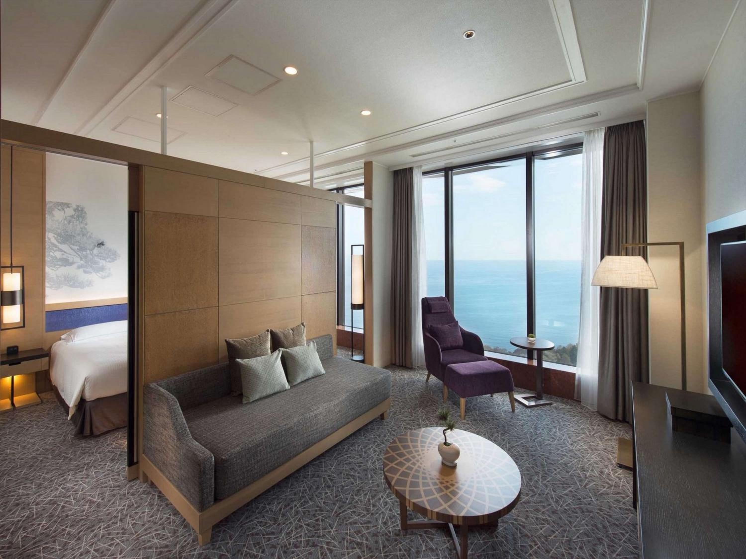 Junior Twin Suite