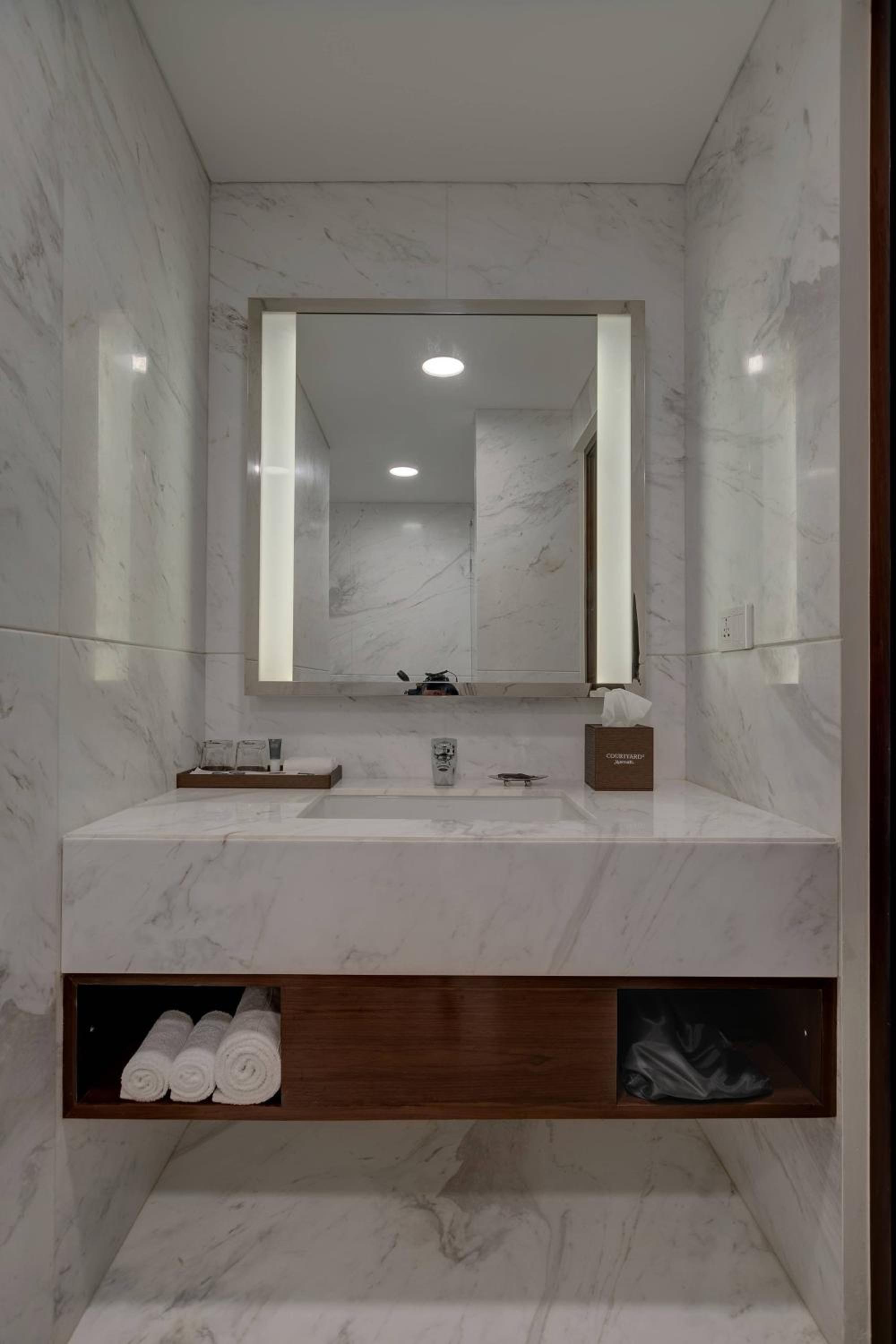 Executive Suite - Early Check-in and Late Check-out (Subject to Availability)