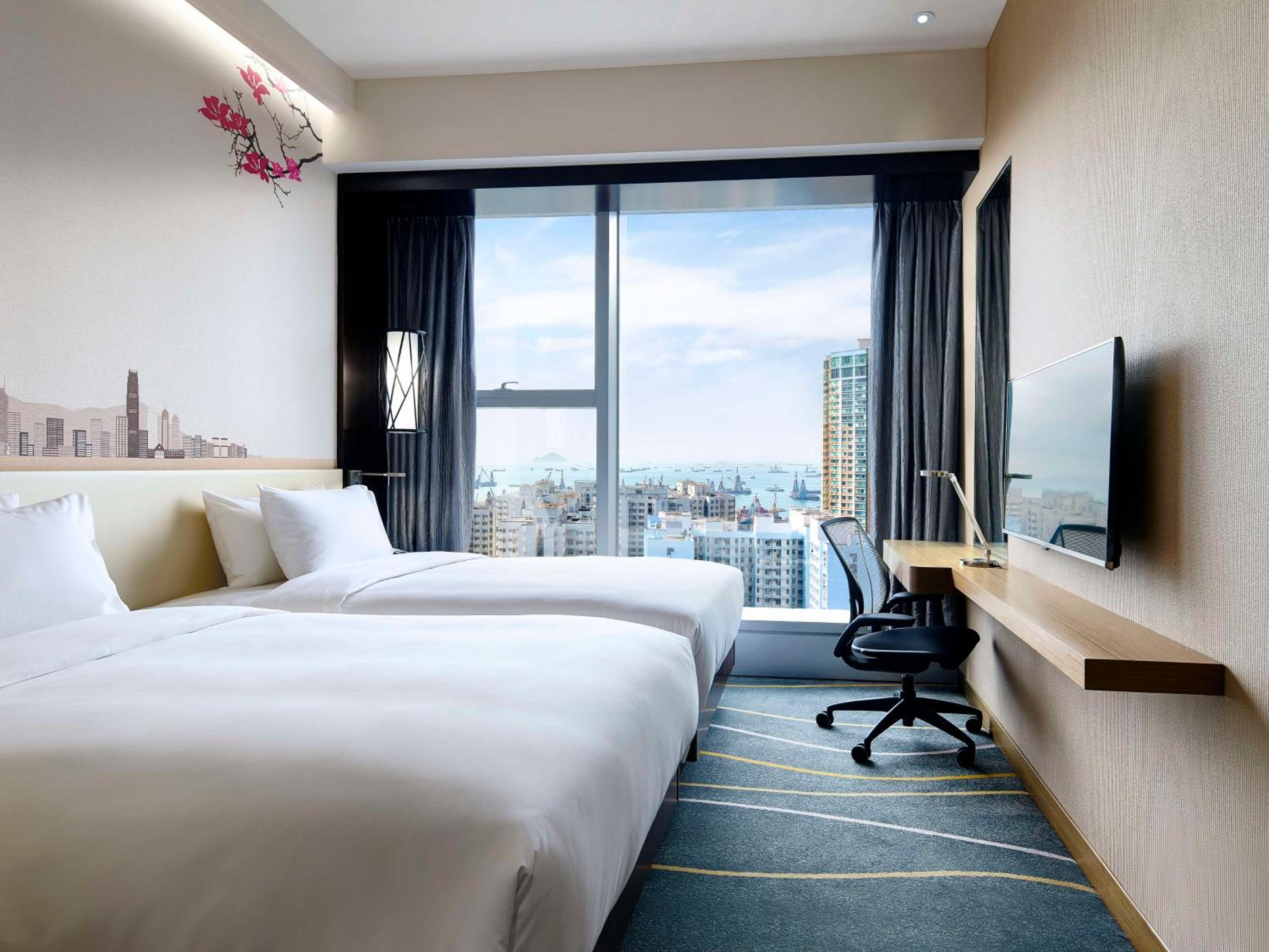 Deluxe Twin Room with Harbor View