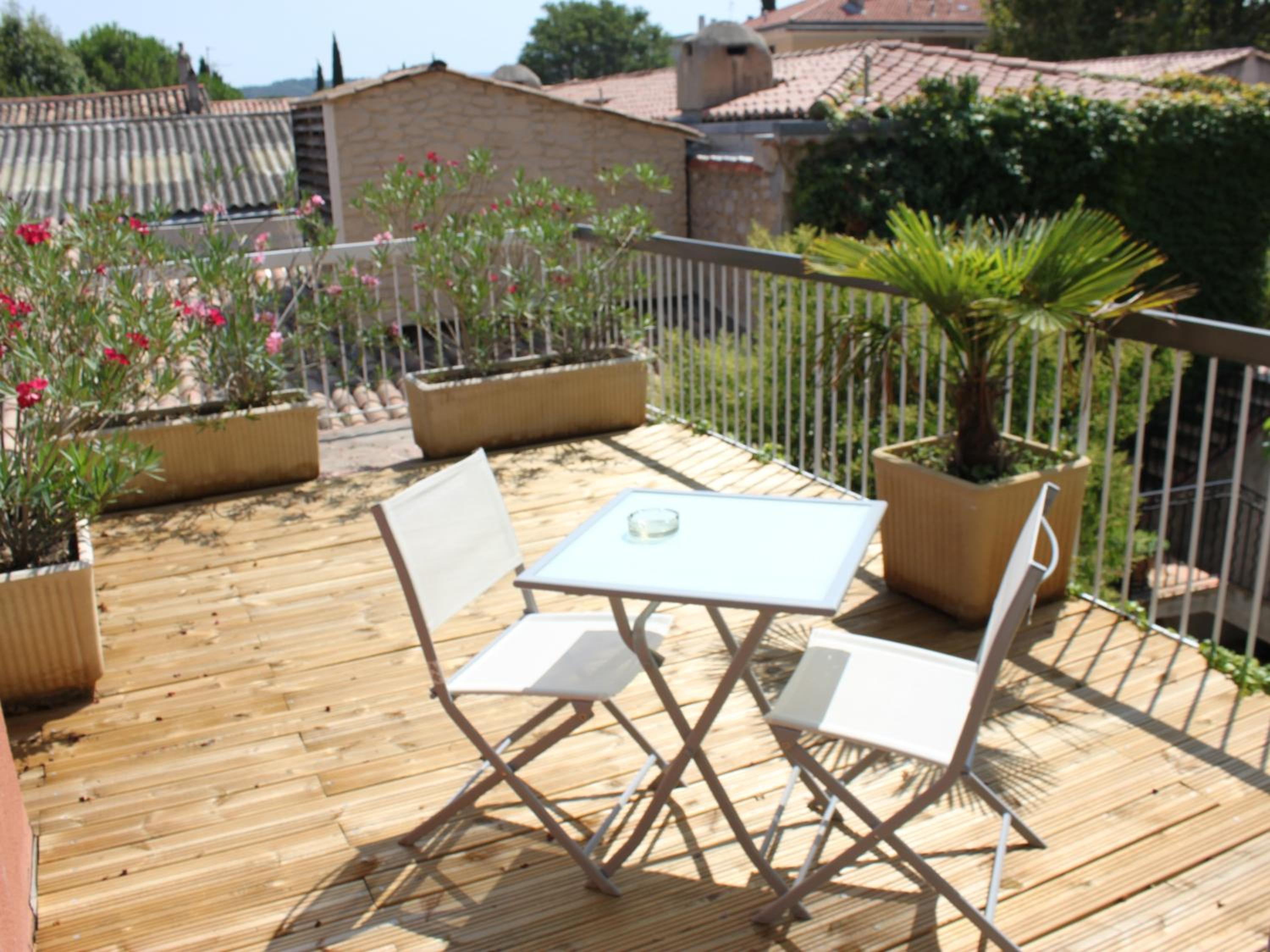 Family Suite (Courtyard Side)