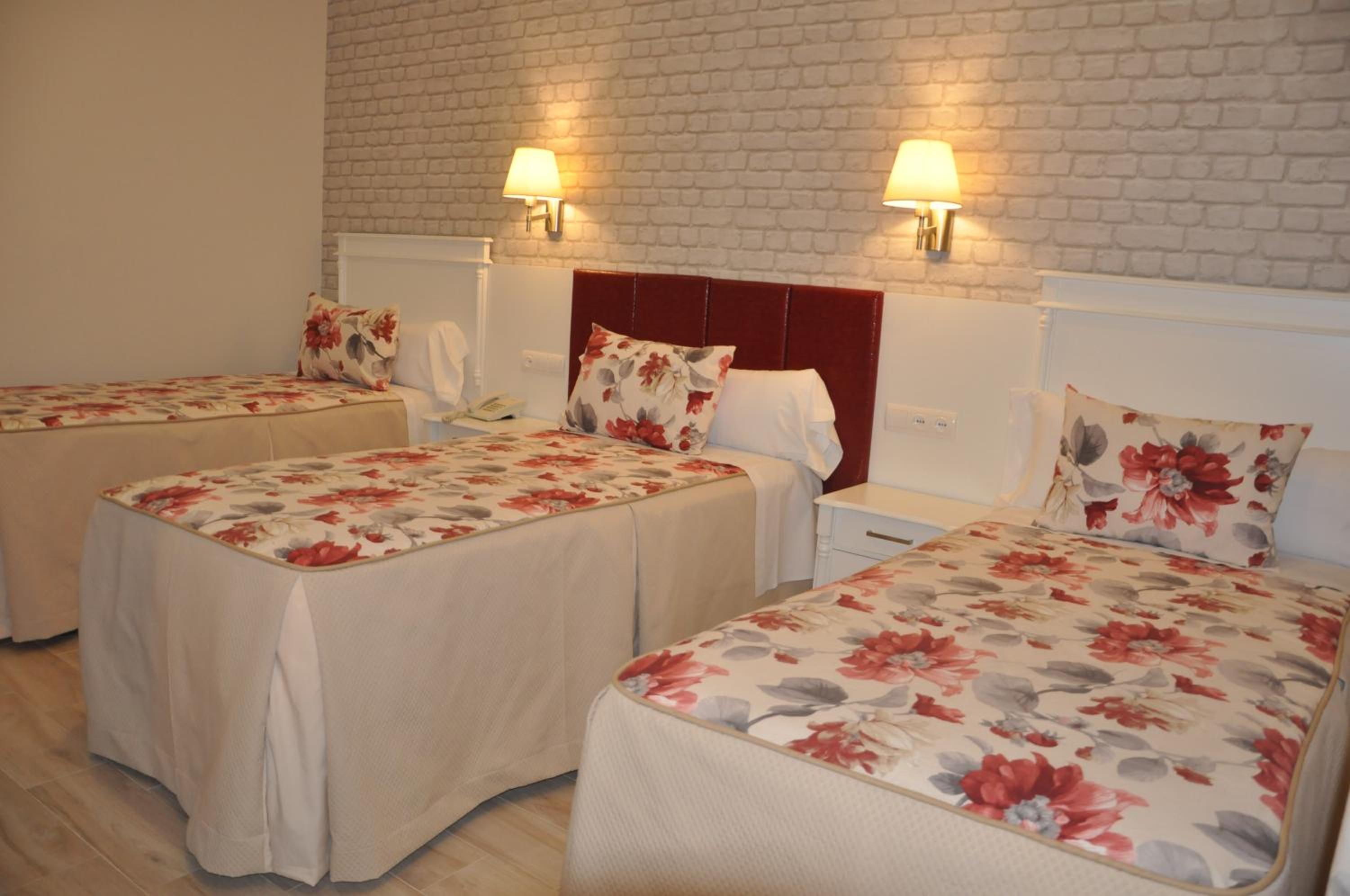 Twin Room with Extra Bed