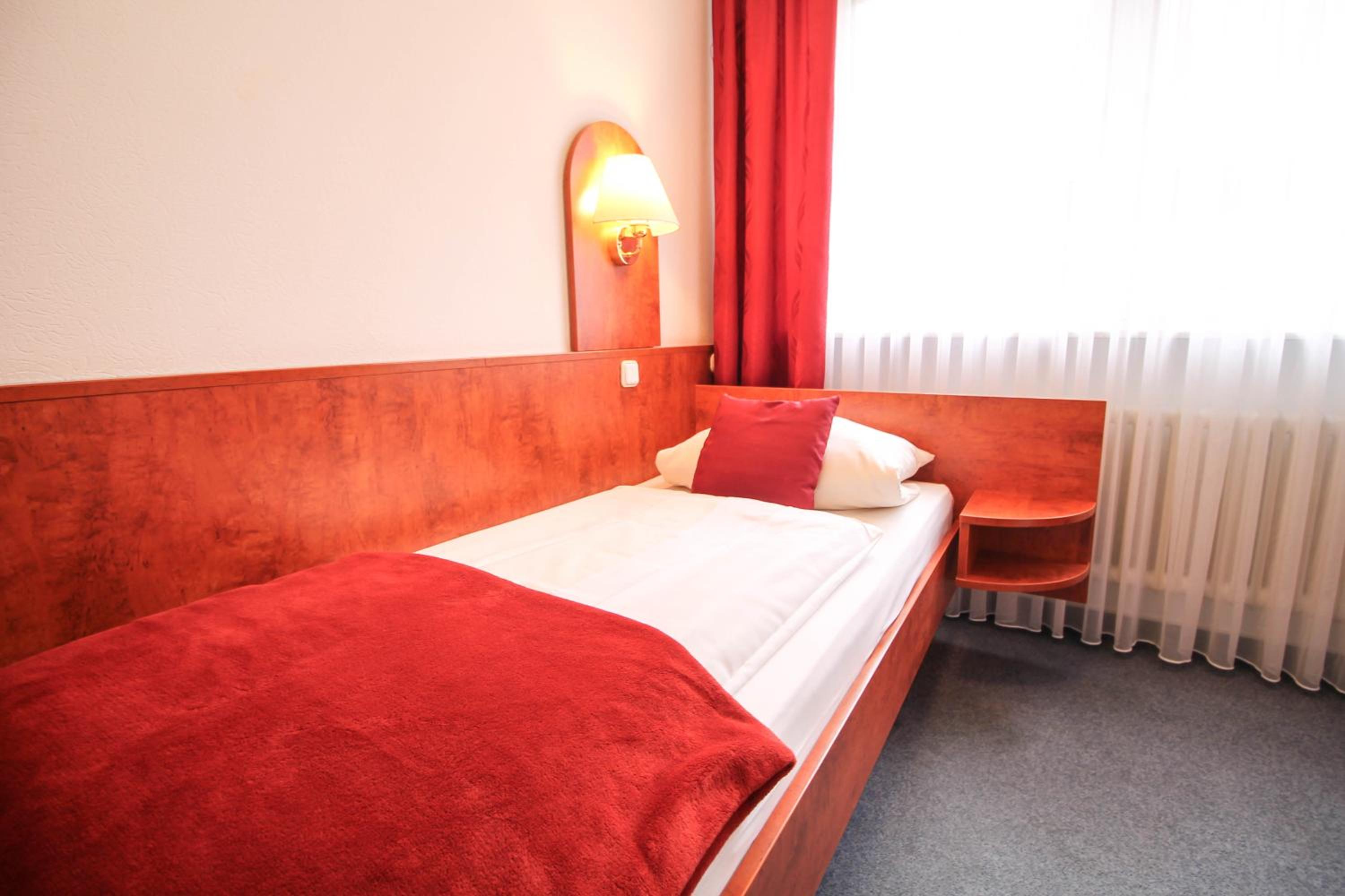 Economy Single Room