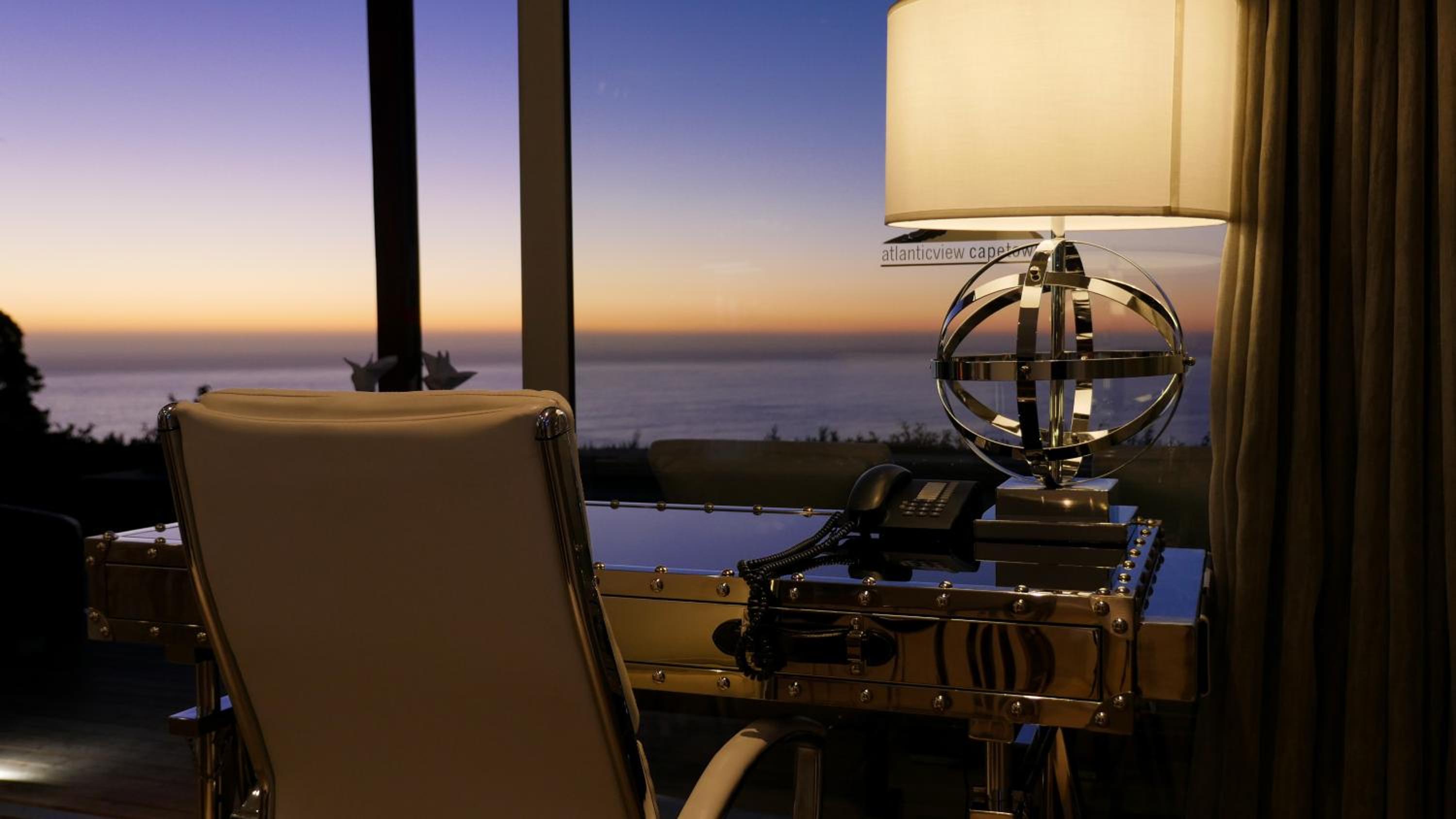 Luxury Suite with Terrace and Sea View - Royal Suite