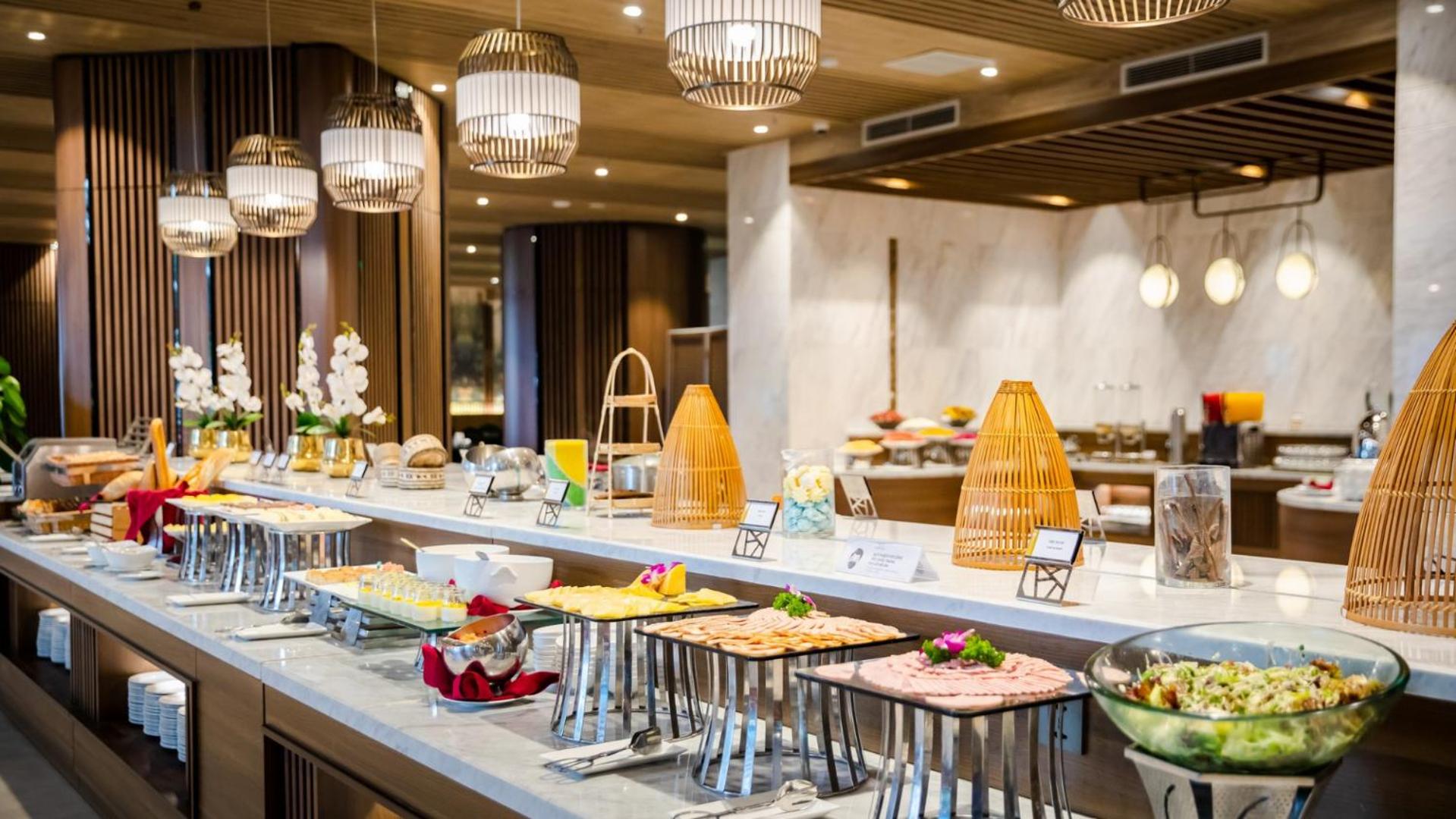 Deluxe Double Room with River View