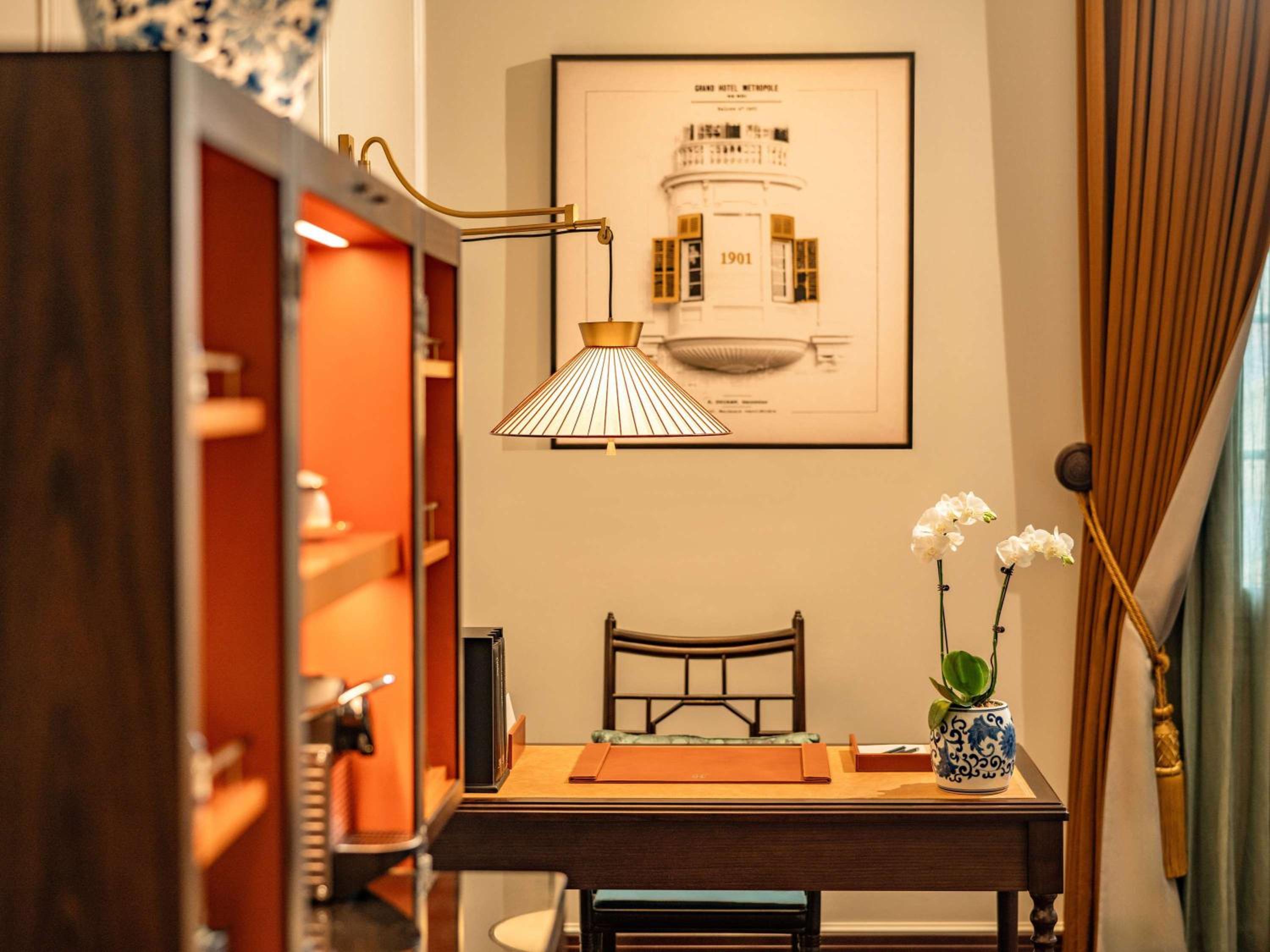 Heritage Wing Grand Luxury Room with King Beds - Metropole Privileges and Benefits