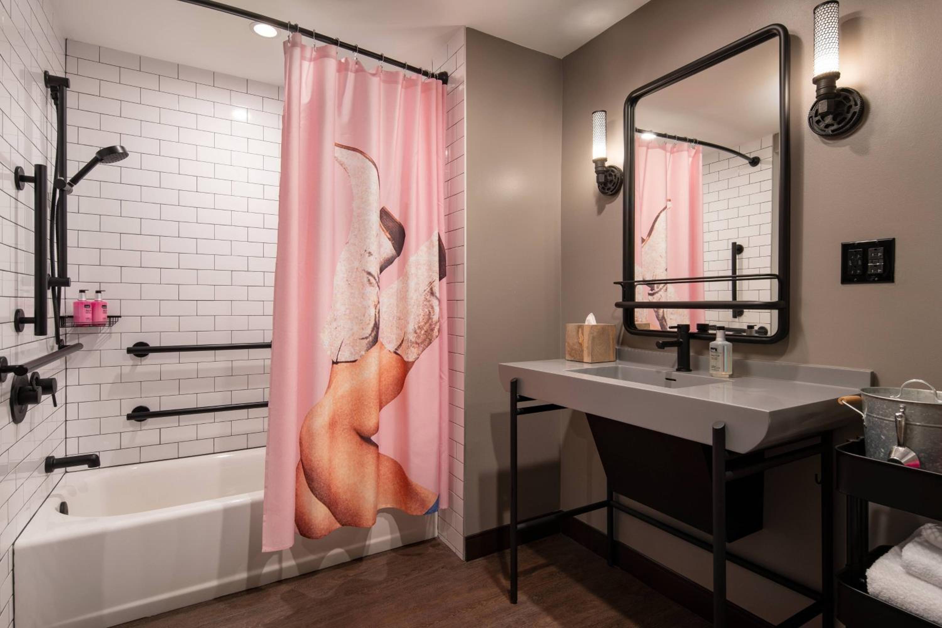 Double Queen Room