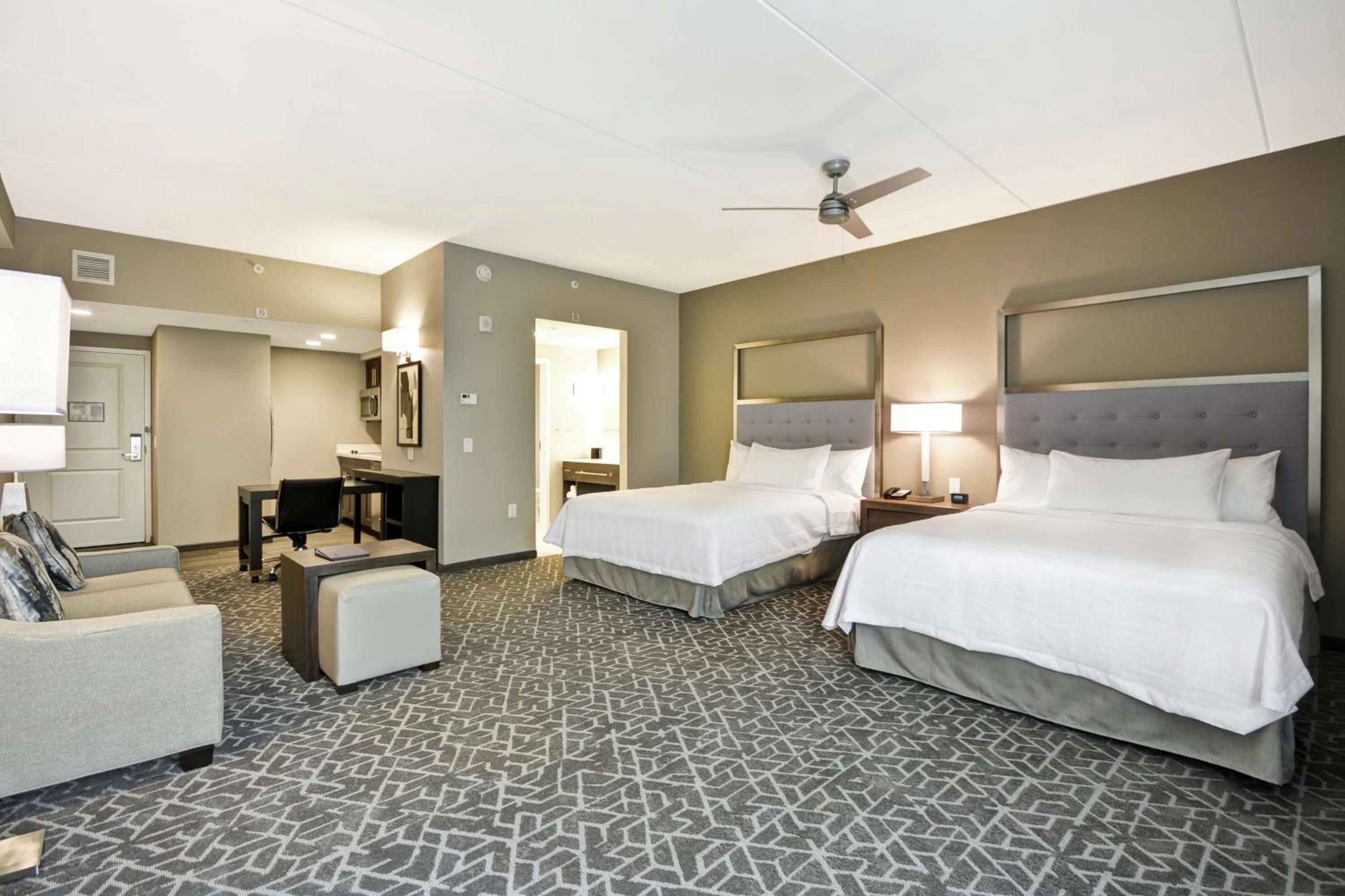 Queen Studio with Two Queen Beds - Non-Smoking