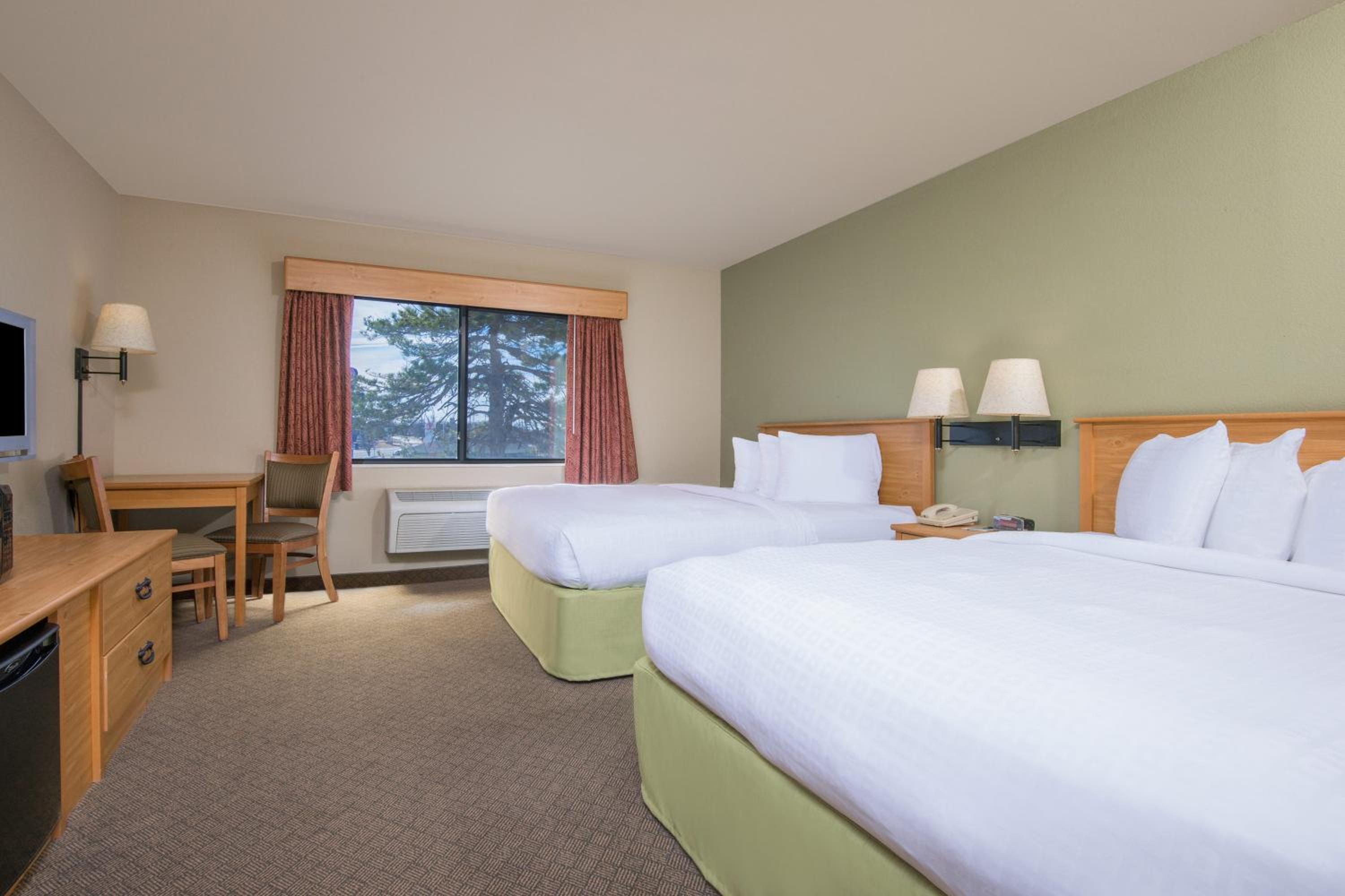 Queen Room with Two Queen Beds - Non-Smoking