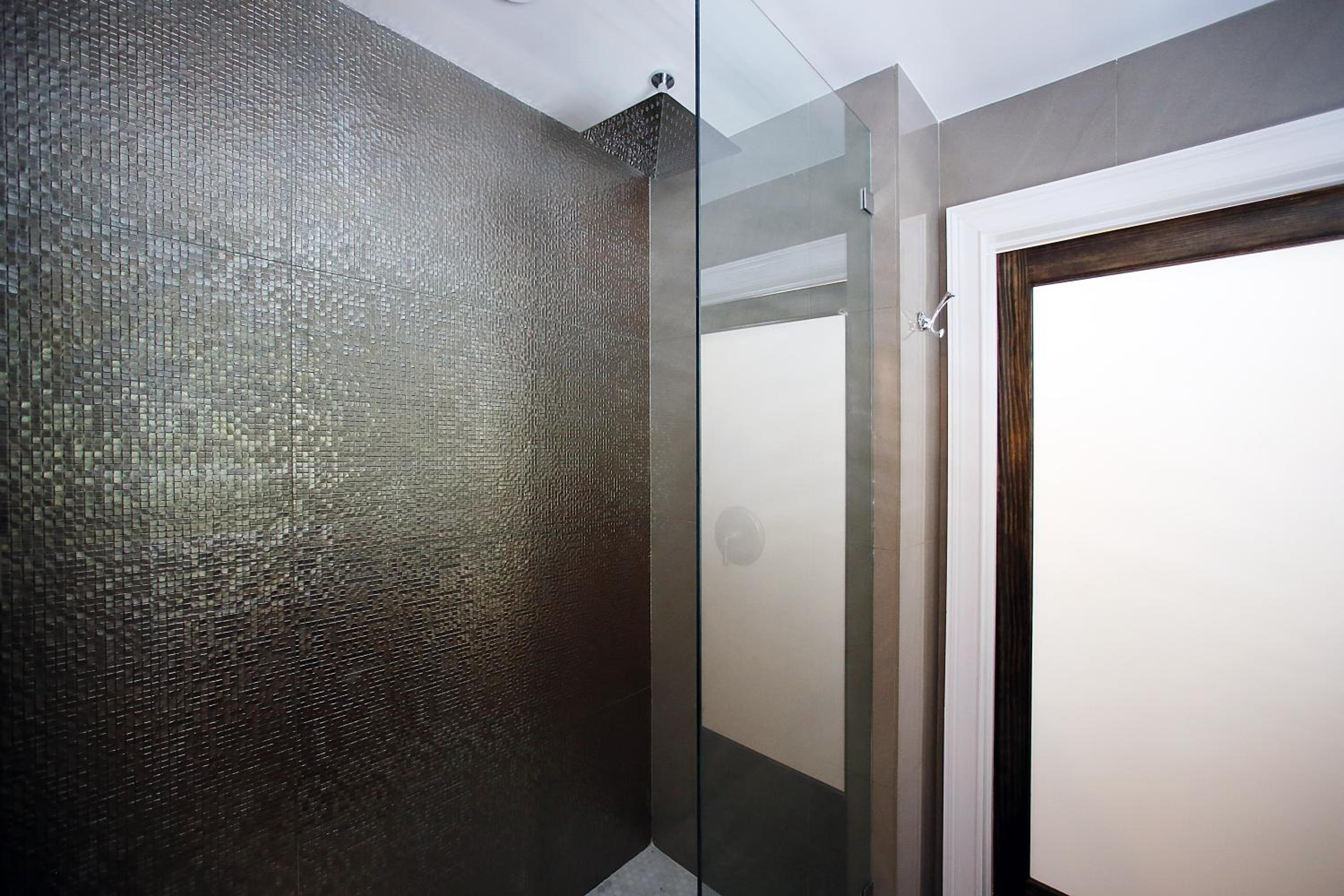 Ocean Front One-Bedroom Suite 