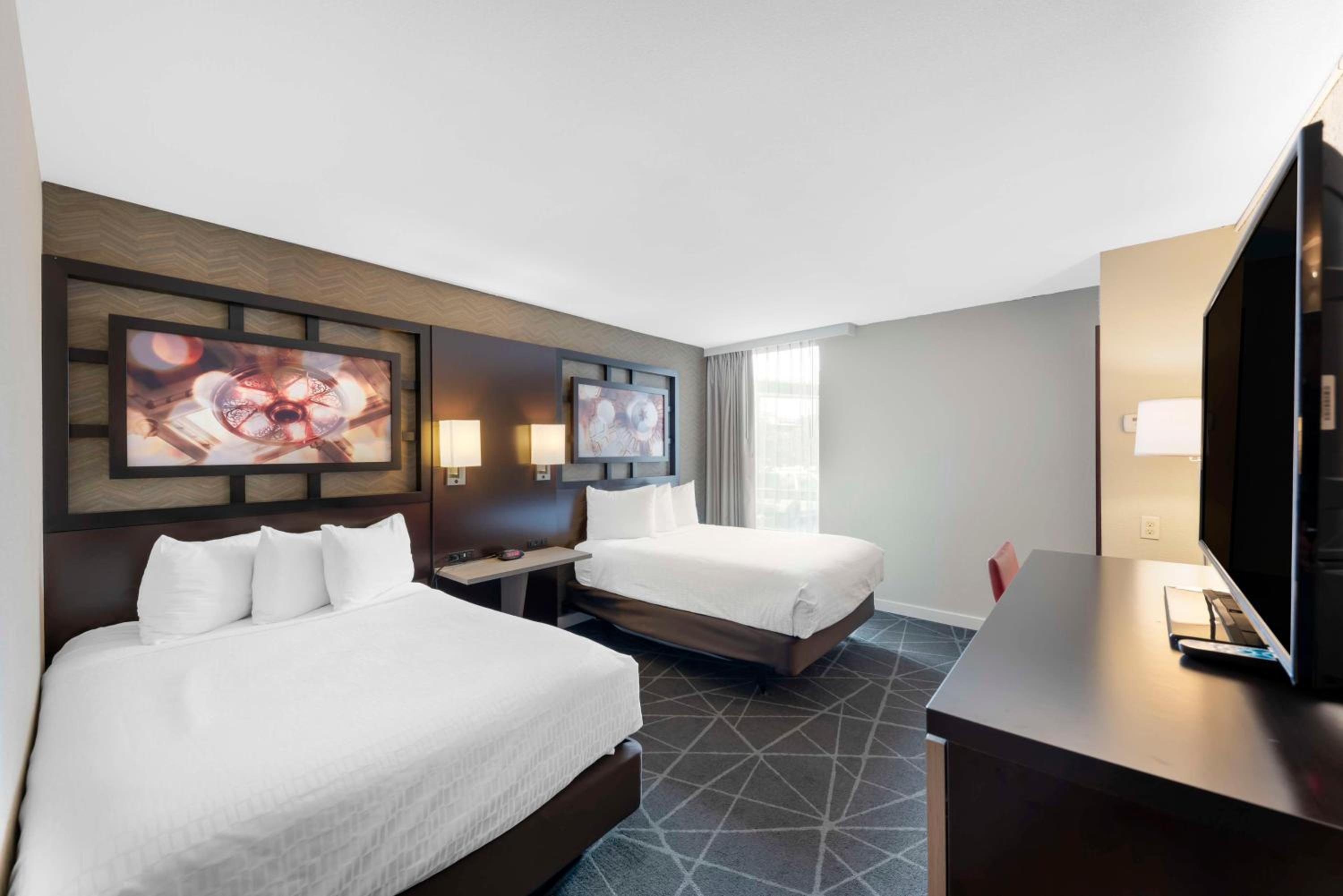 Double Room with Two Double Beds - Disability Access