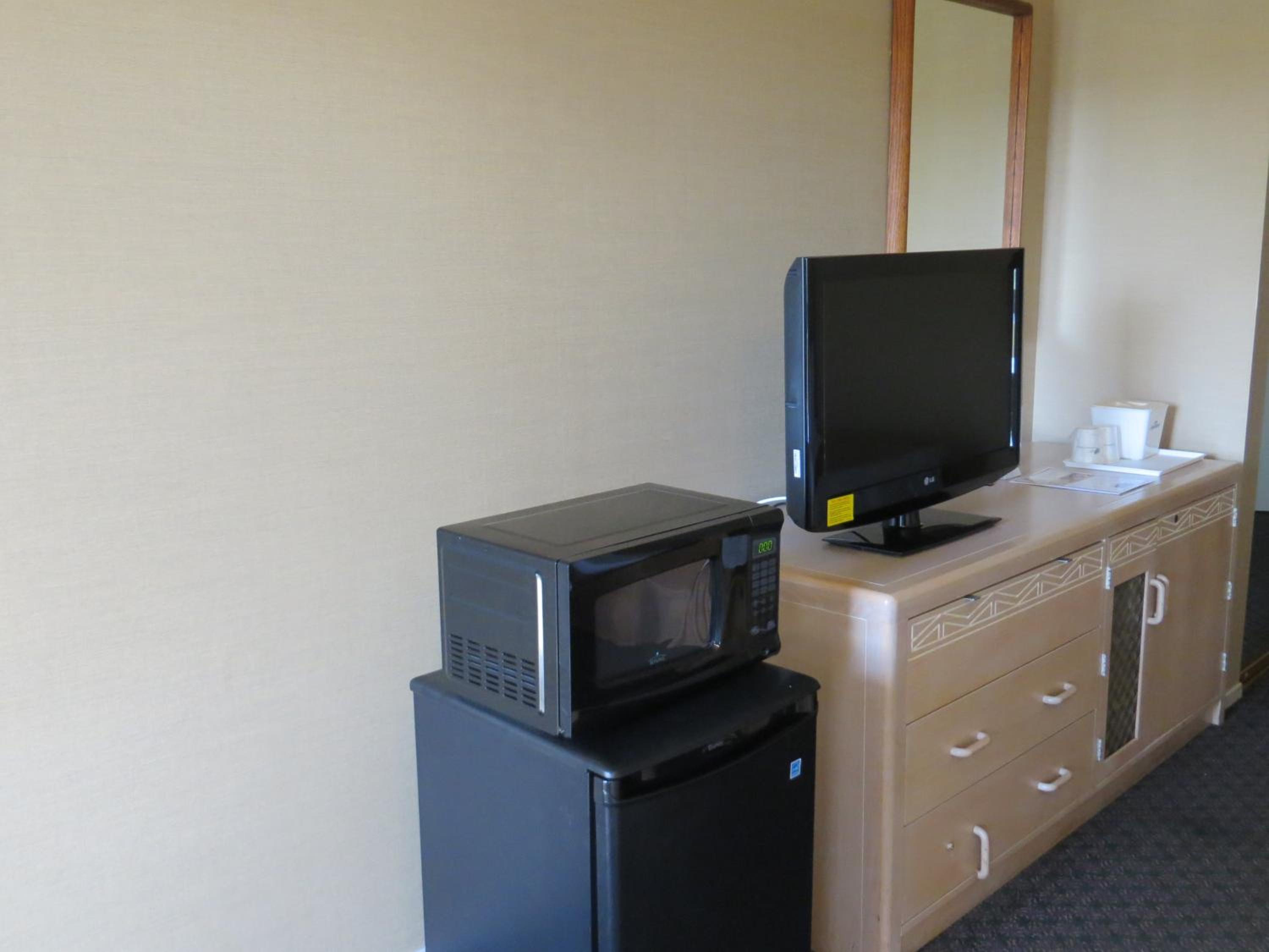 1 Full Bed, Non-Smoking