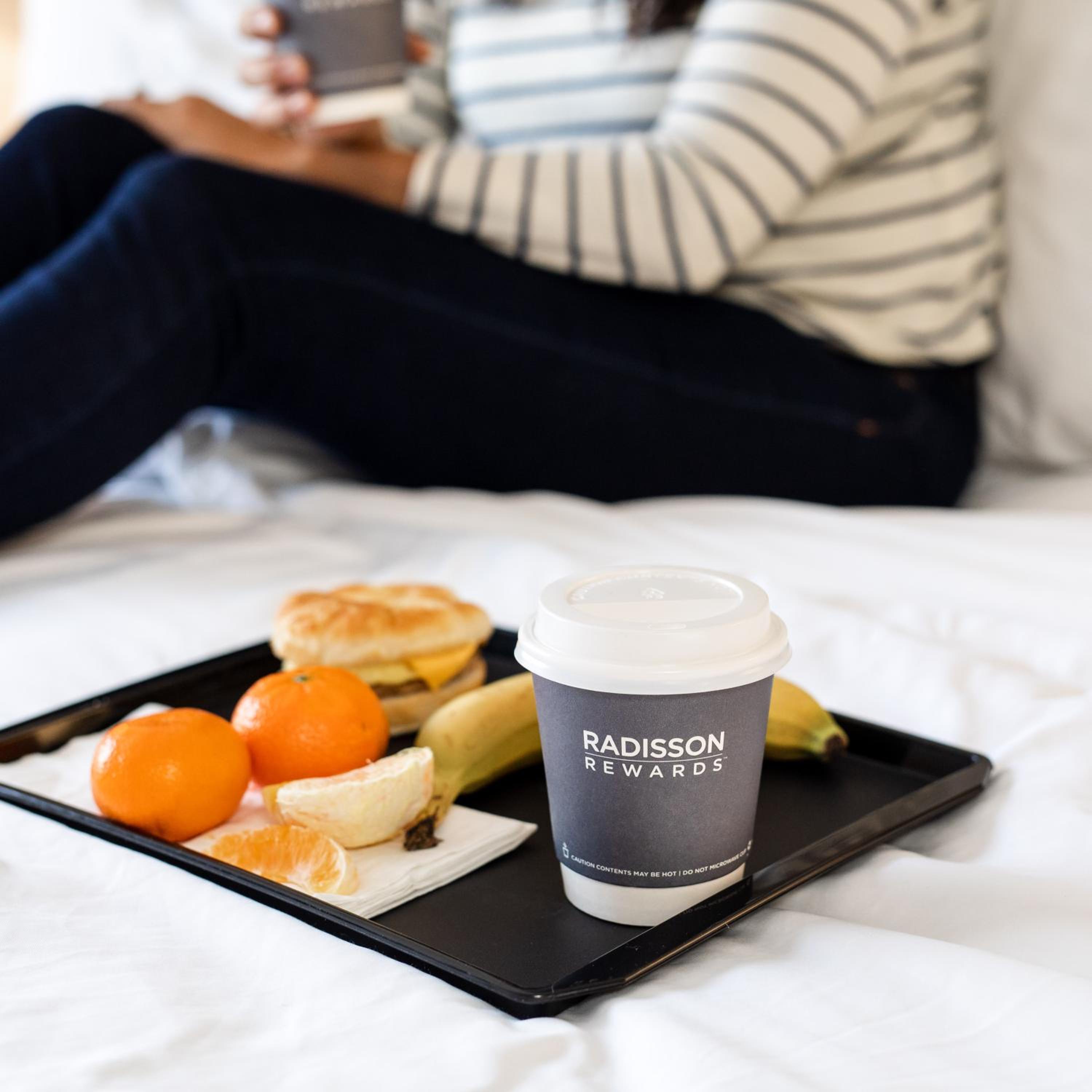 Executive Queen Room with Sofa Bed - Non-Smoking