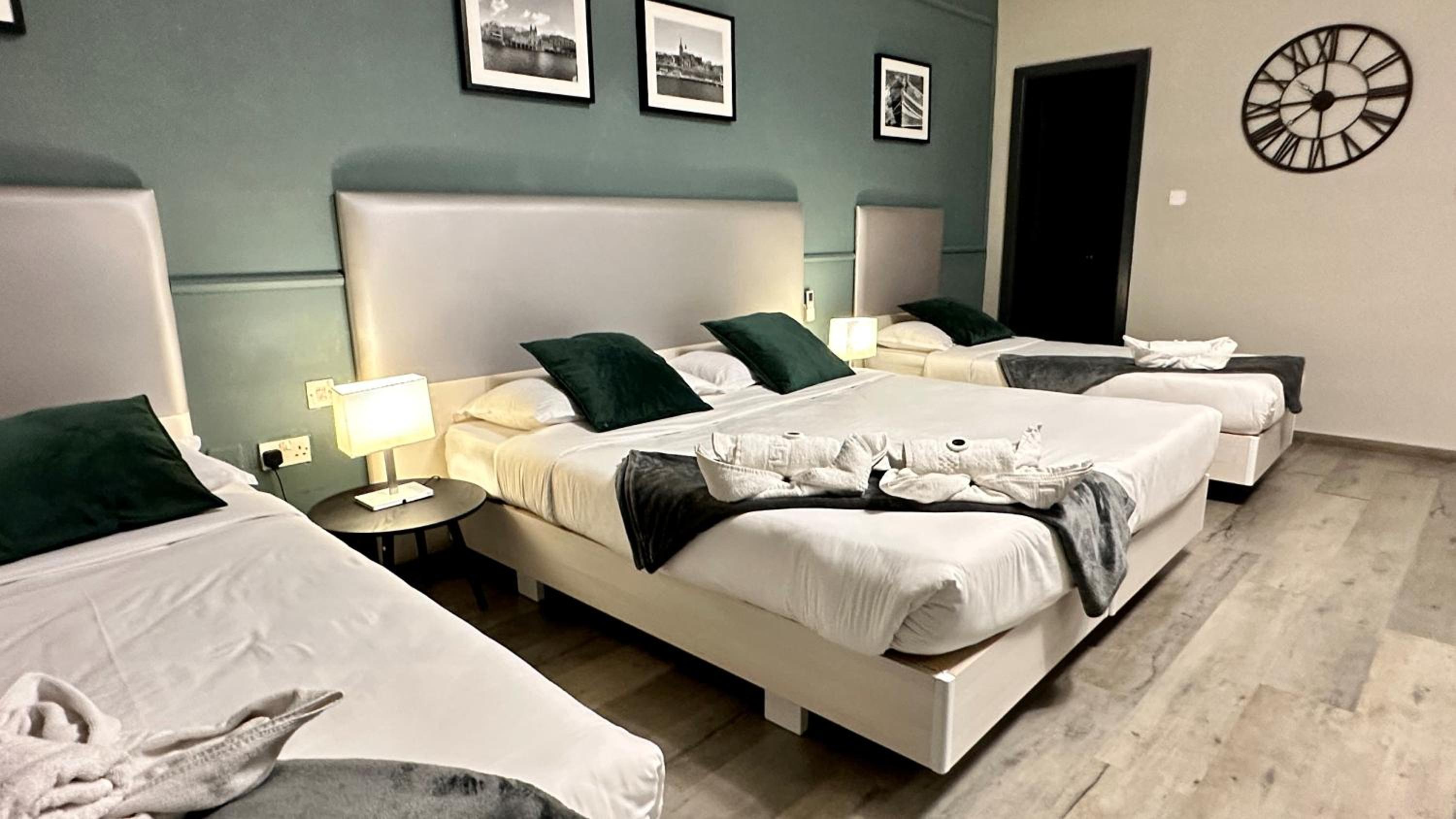 Standard Quadruple Room