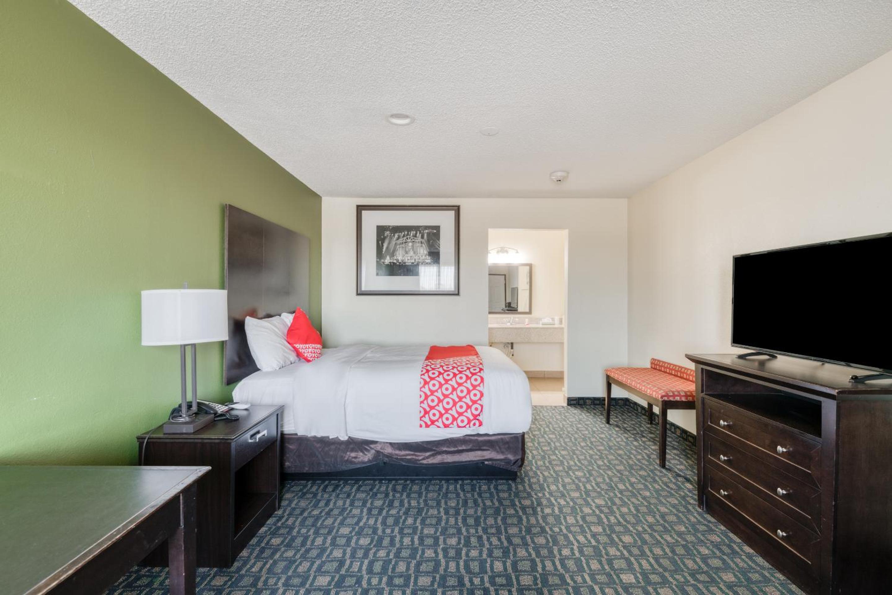 3 Queen Bed