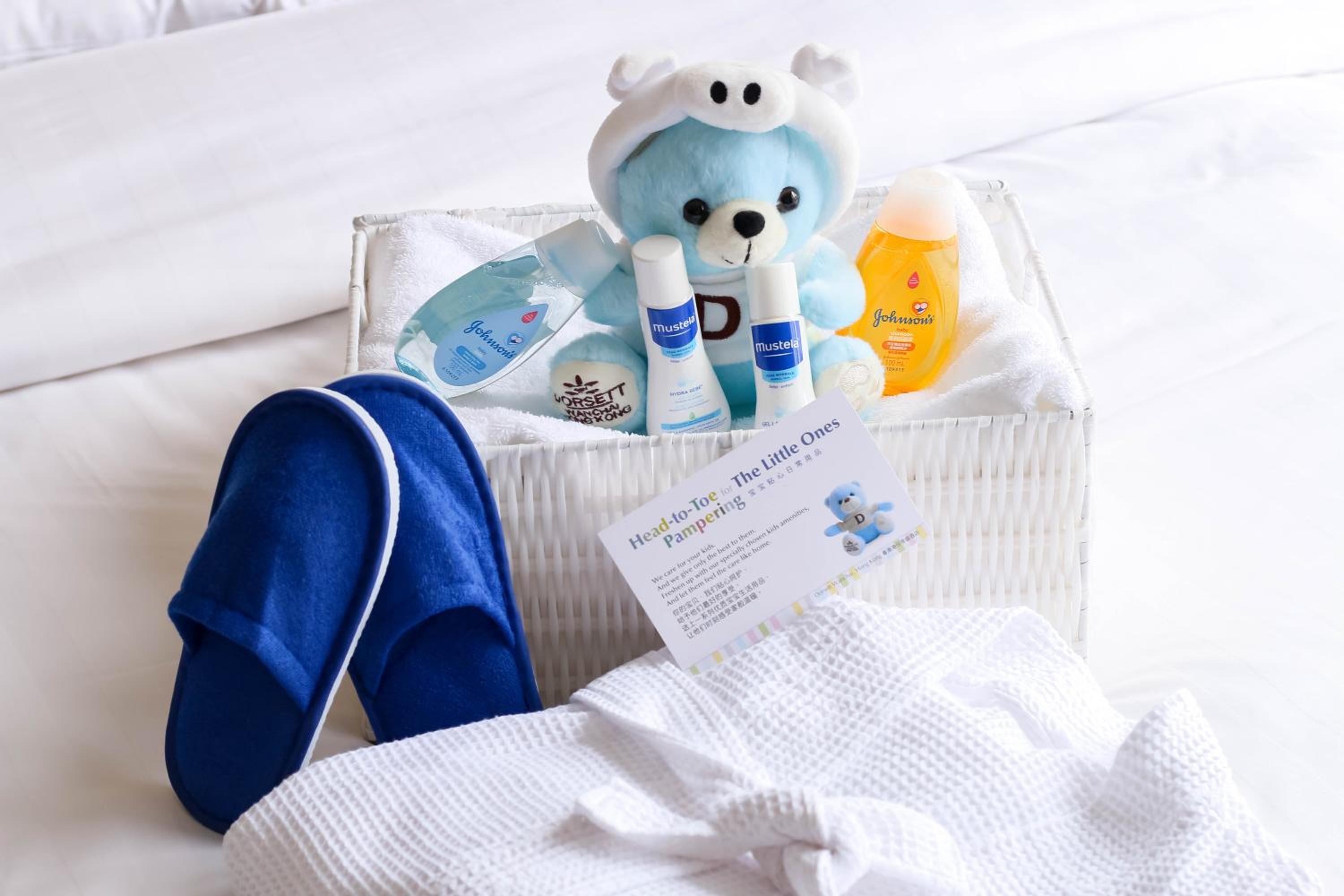 Fantastic 4 Family - Deluxe Family Quadruple Room With 2 Queen Beds