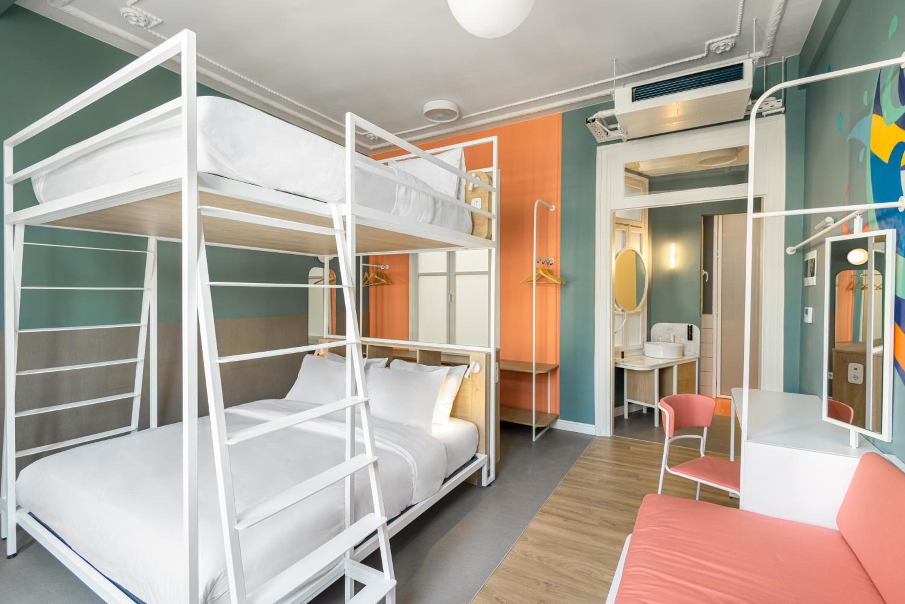 XL Loft Room 