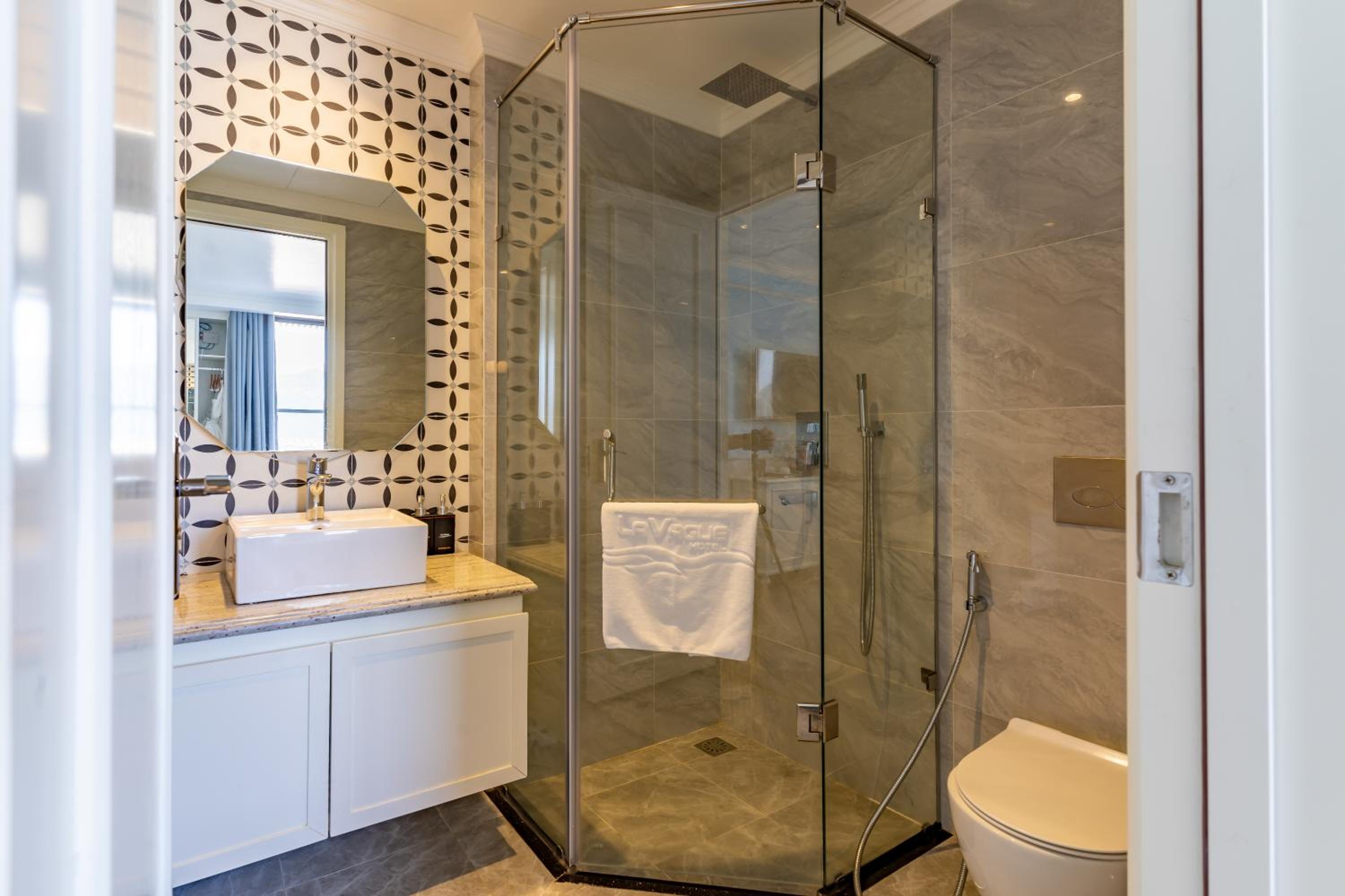 Deluxe Double or Twin Room with Ocean View