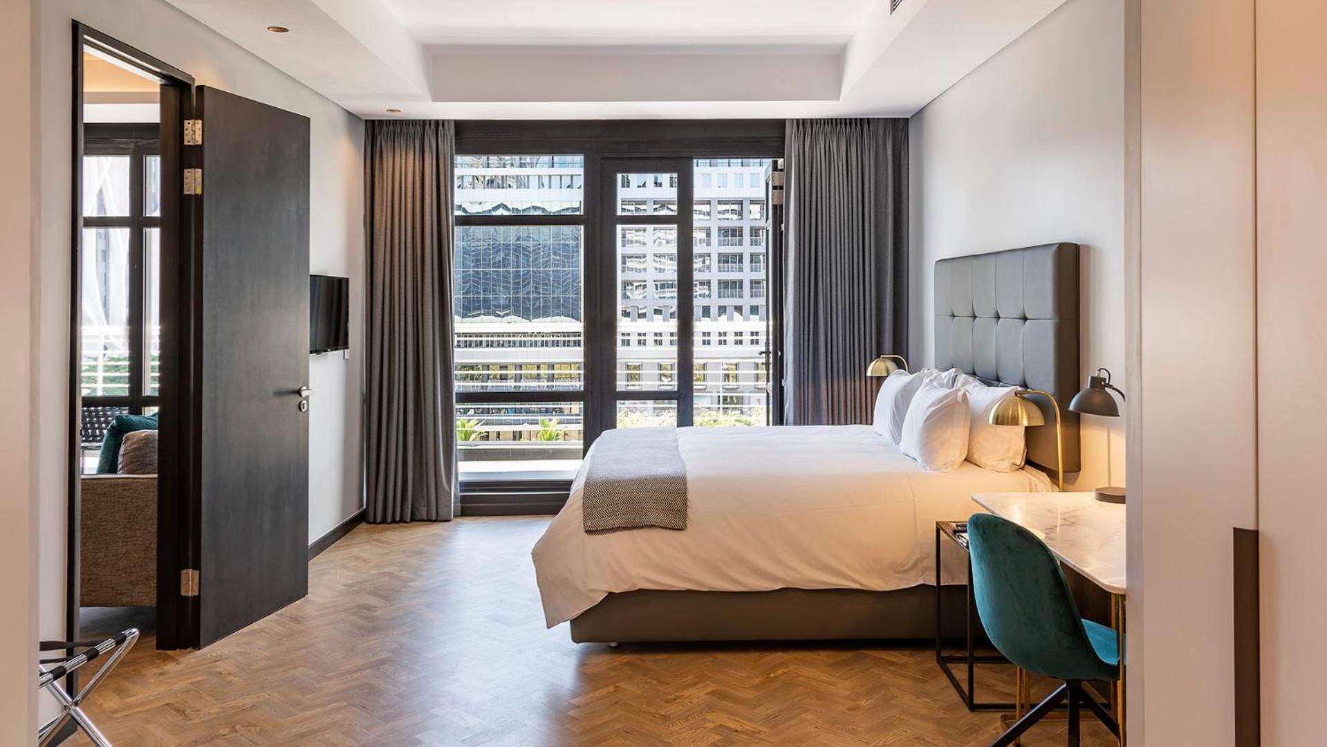 Deluxe Two-Bedroom Apartment with Balcony