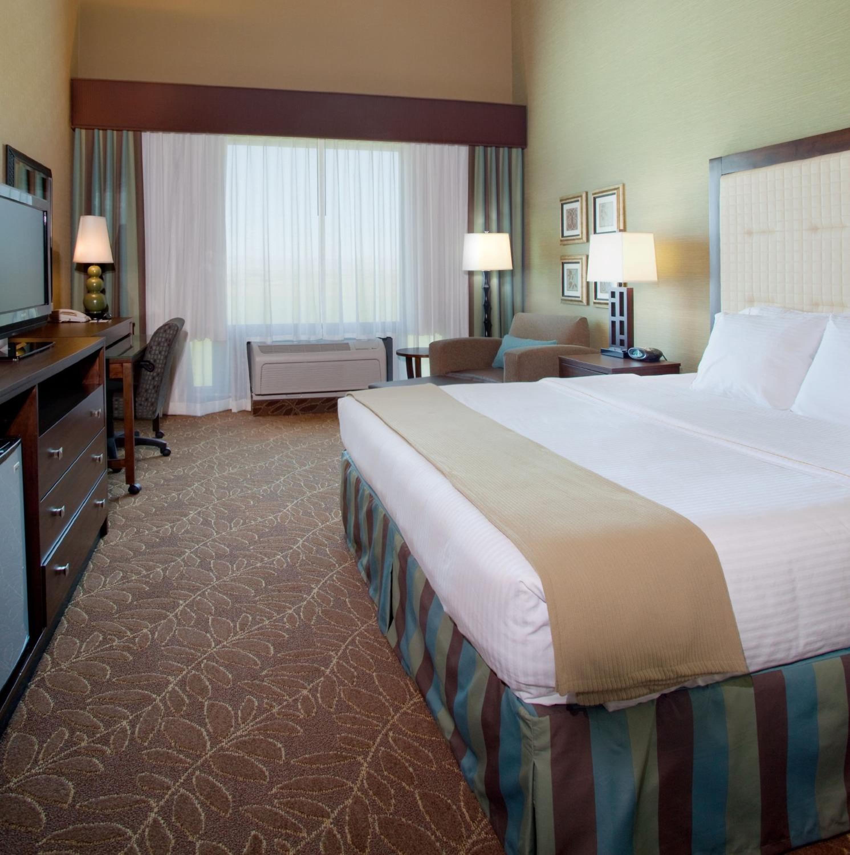 Standard King Room