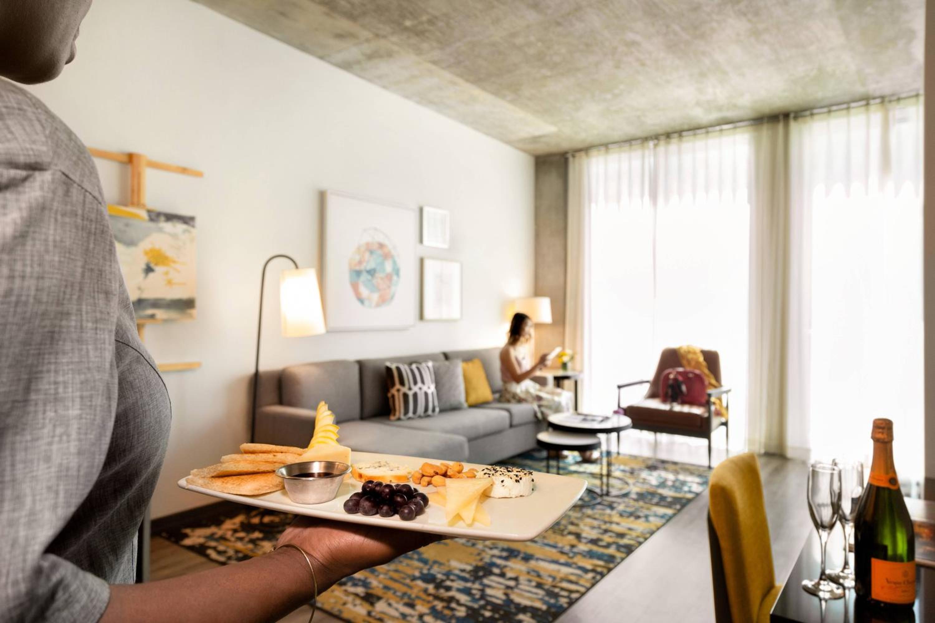 1 Bedroom Suite, 2 Queen, Sofa bed, Low floor, Balcony