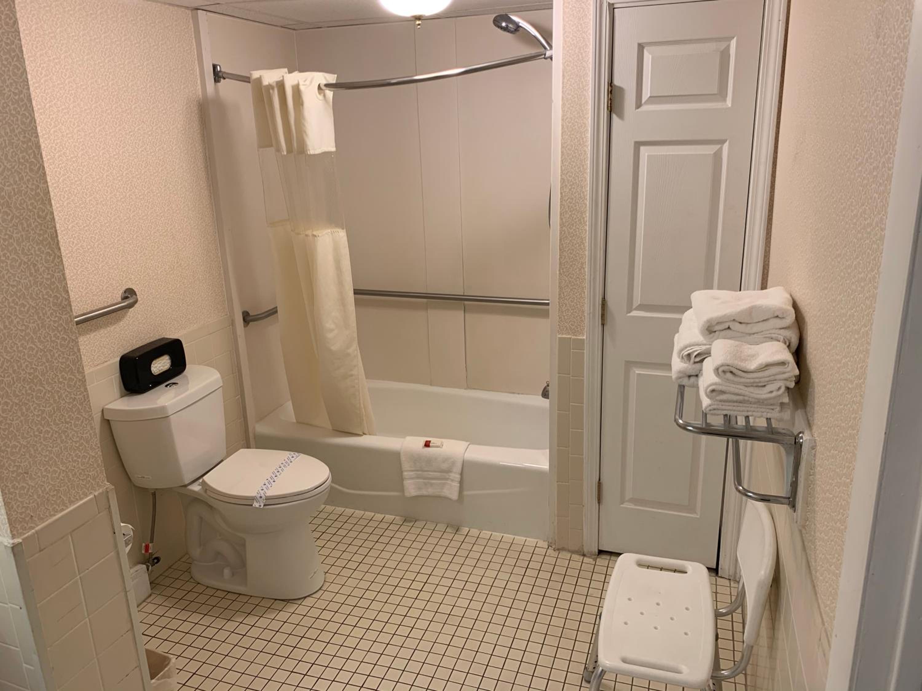 King Room - Mobility Access/Non-Smoking