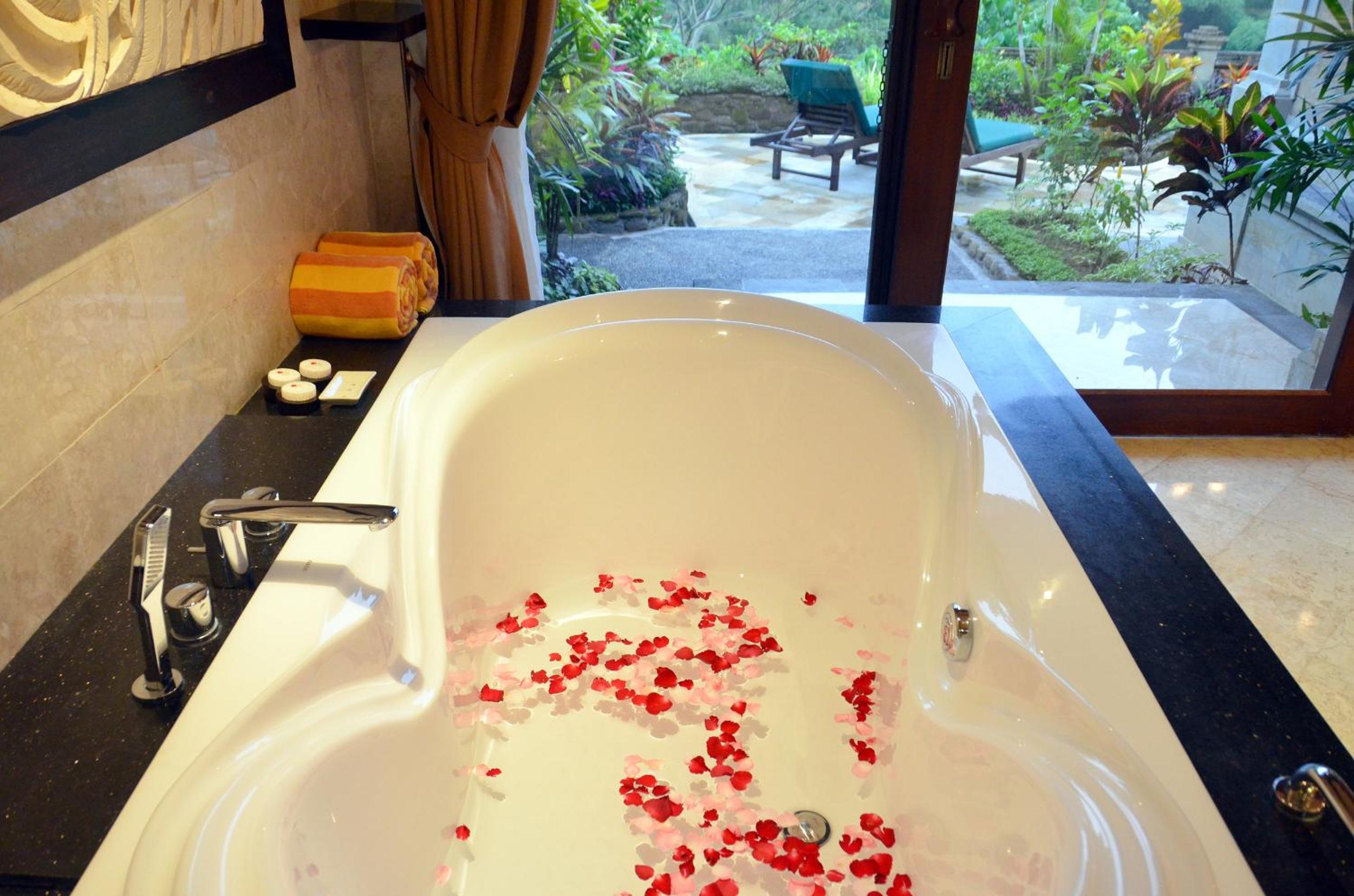 Royal Pool Villa with 1 hour Massage