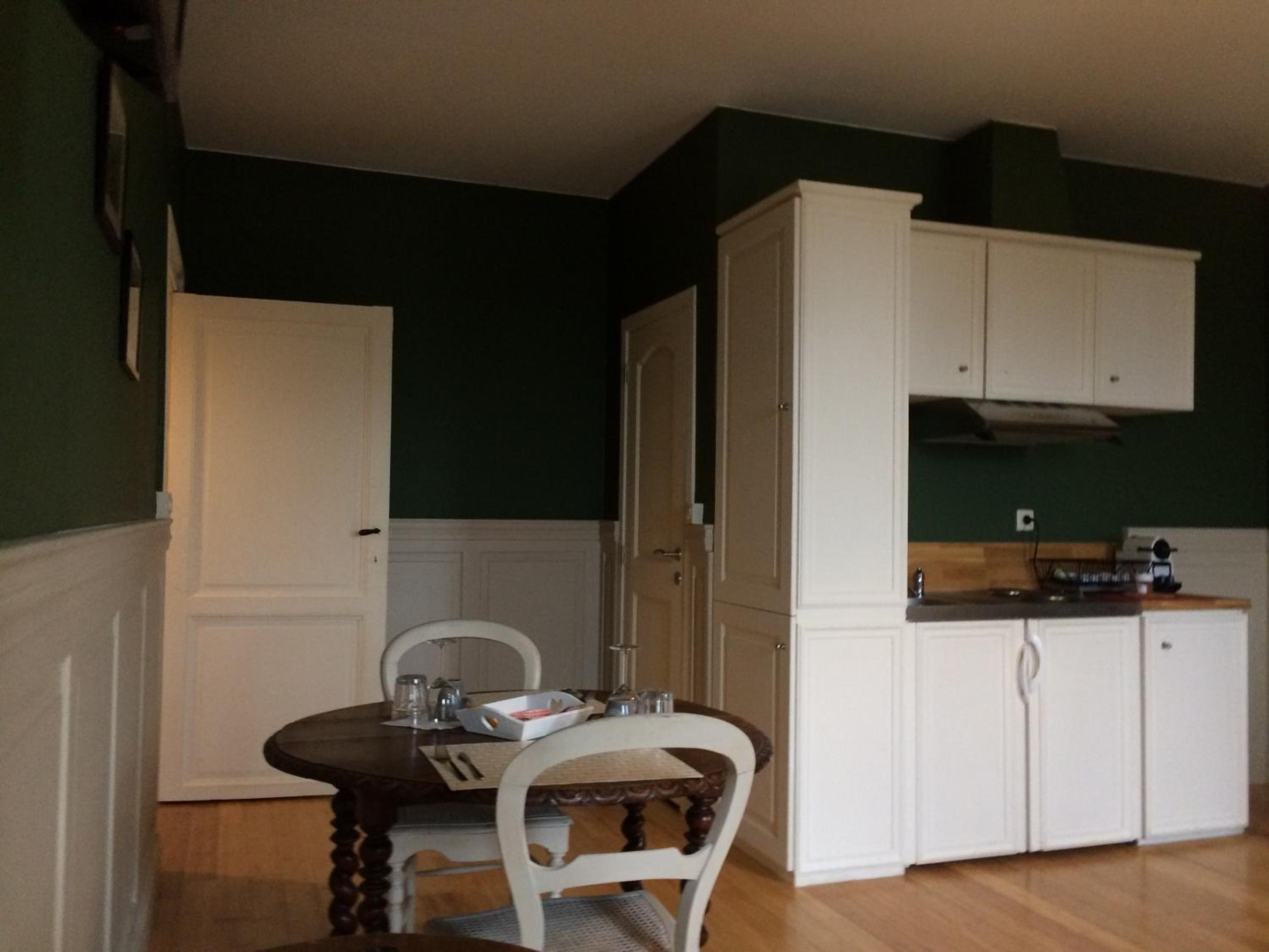 Apartment with Garden View