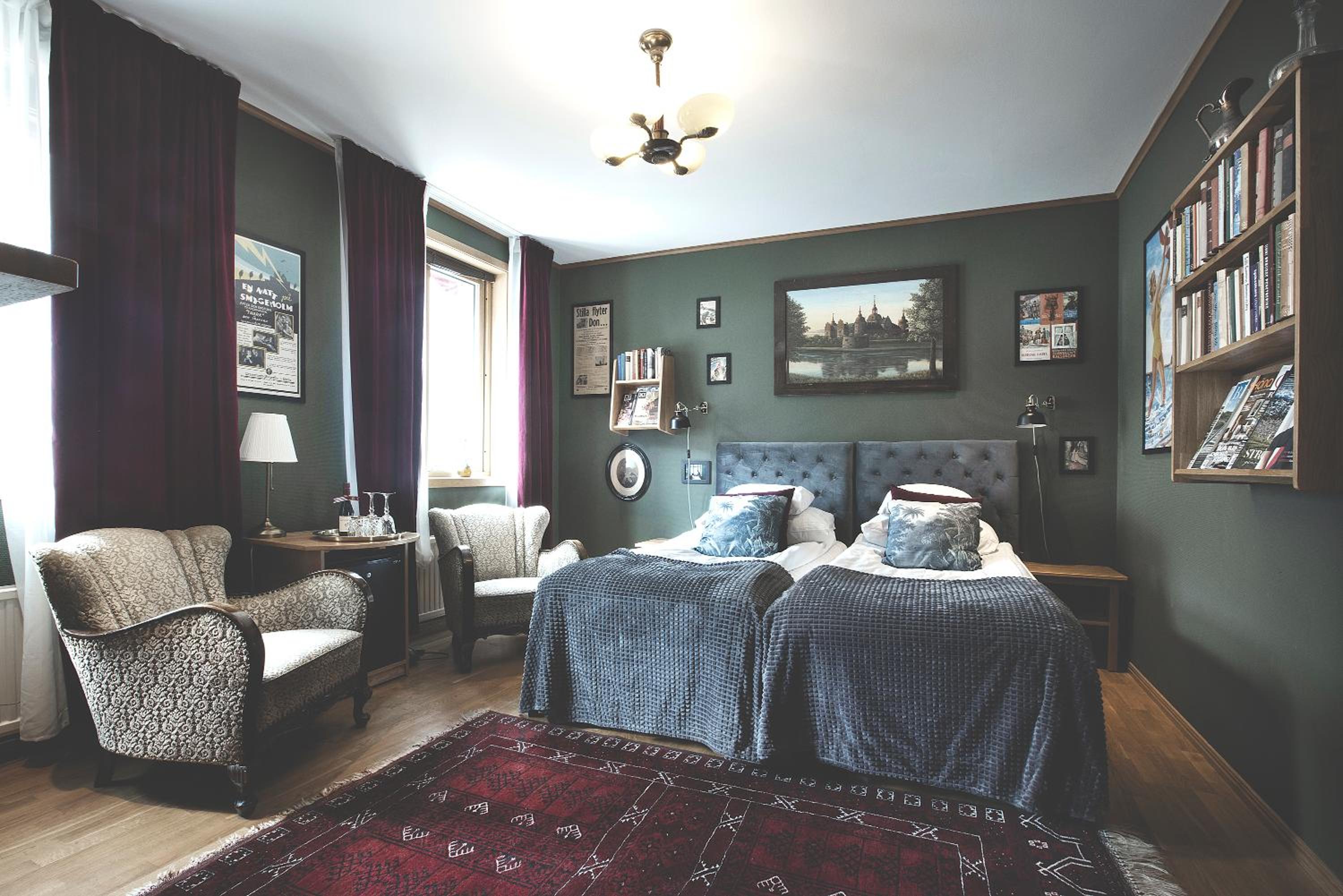 Standard Twin Room - The Ehrenpol Villa