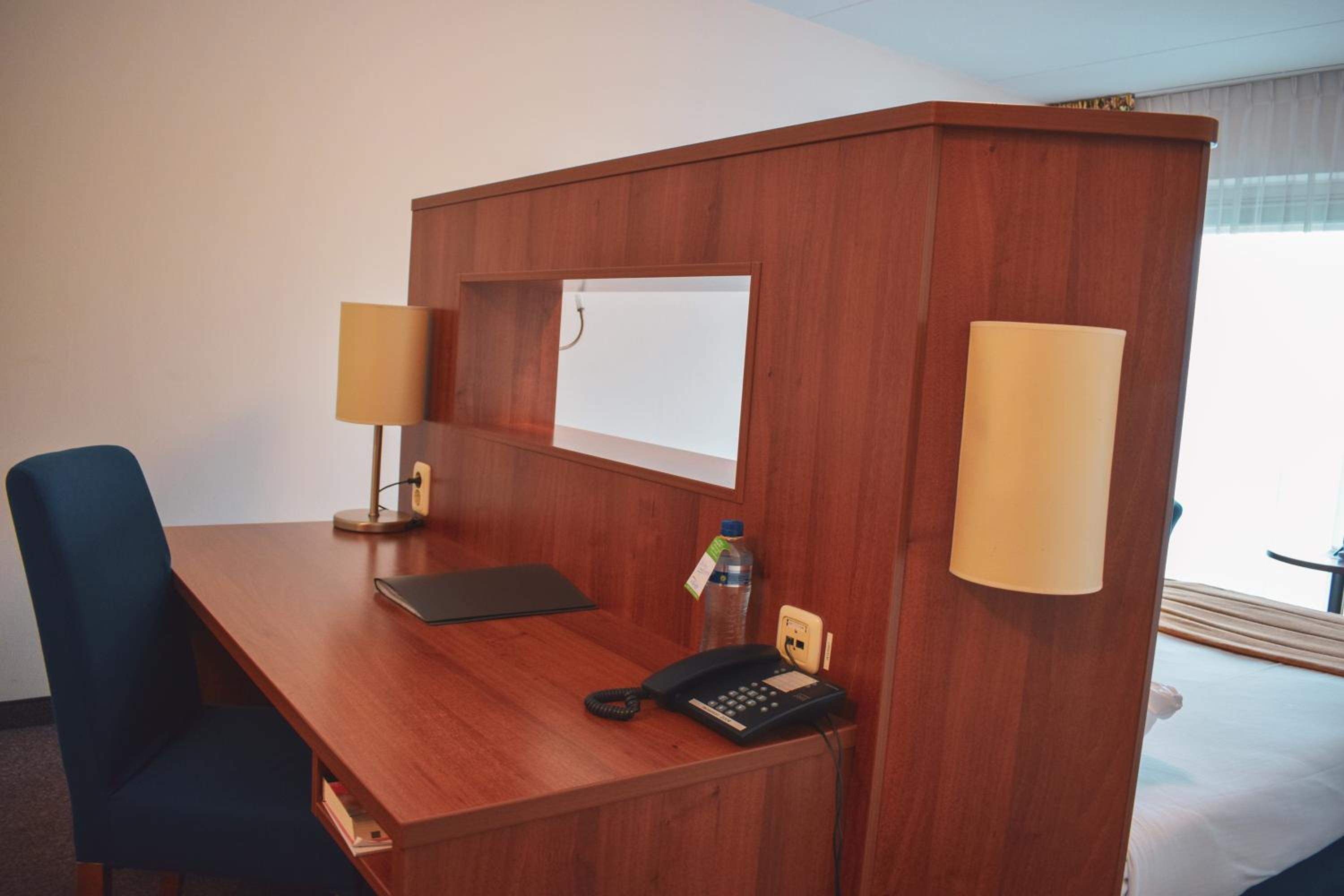 Business Double Room - Non-Smoking