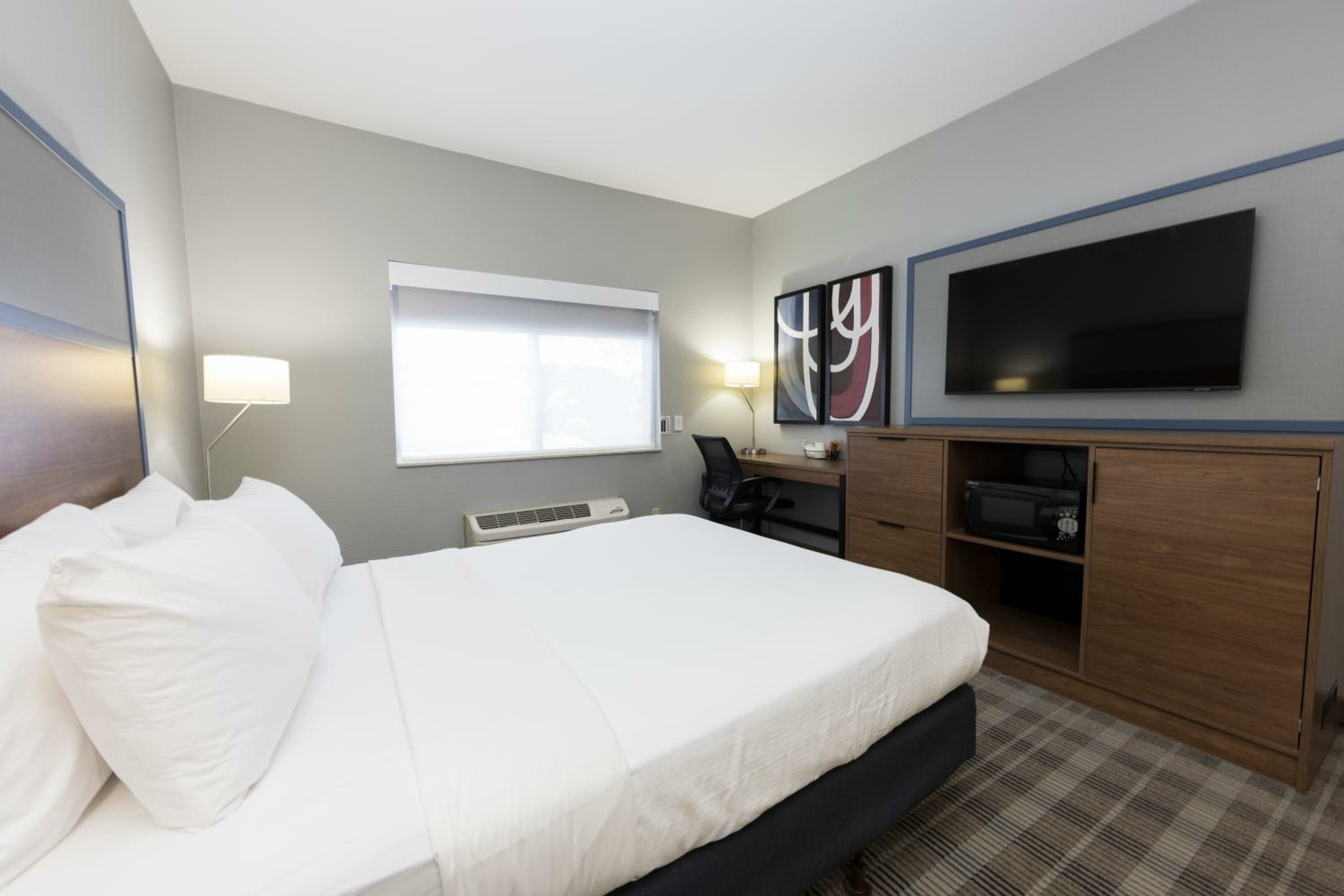 King Room - Non-Smoking