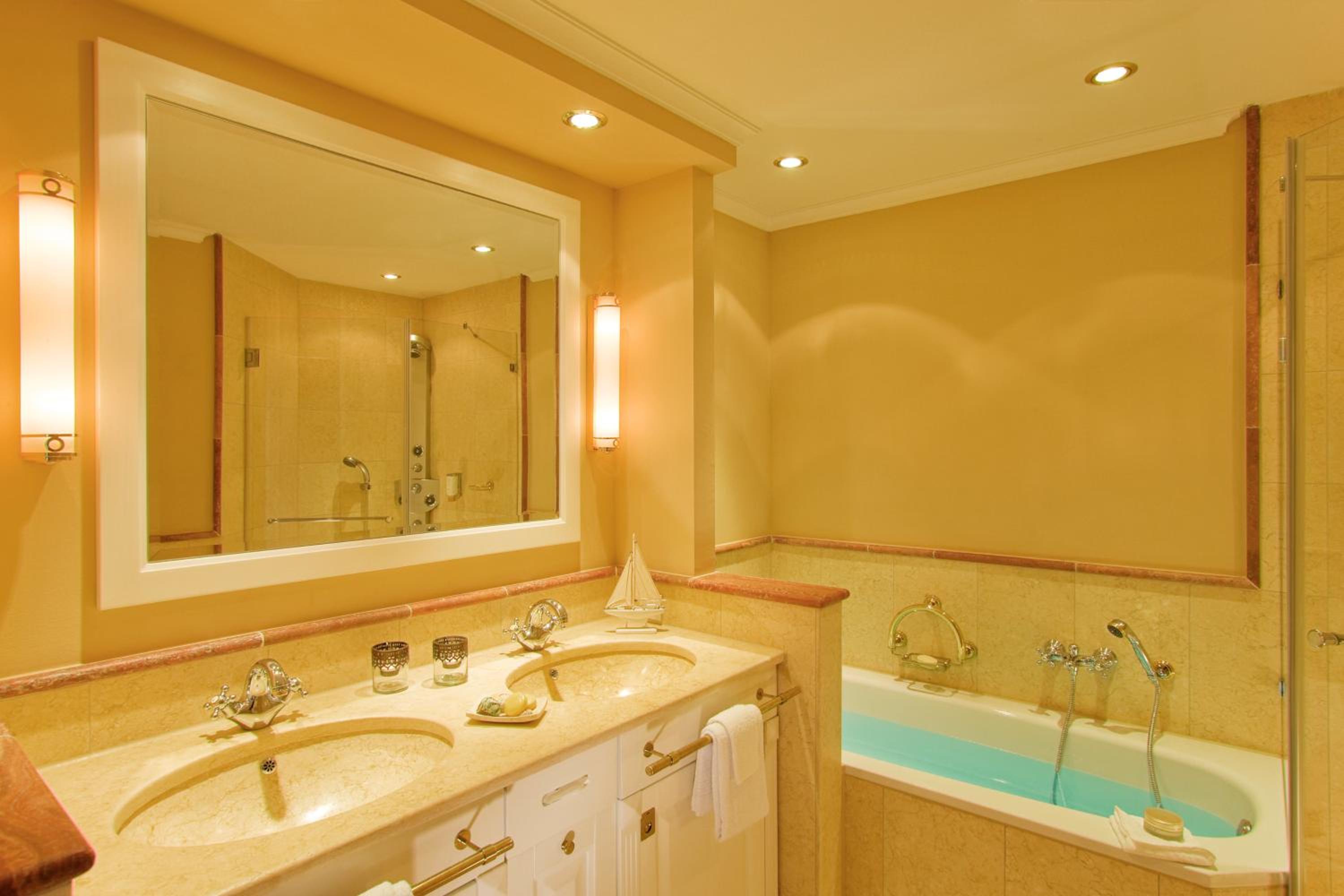 Skipper's Cabin Sea View