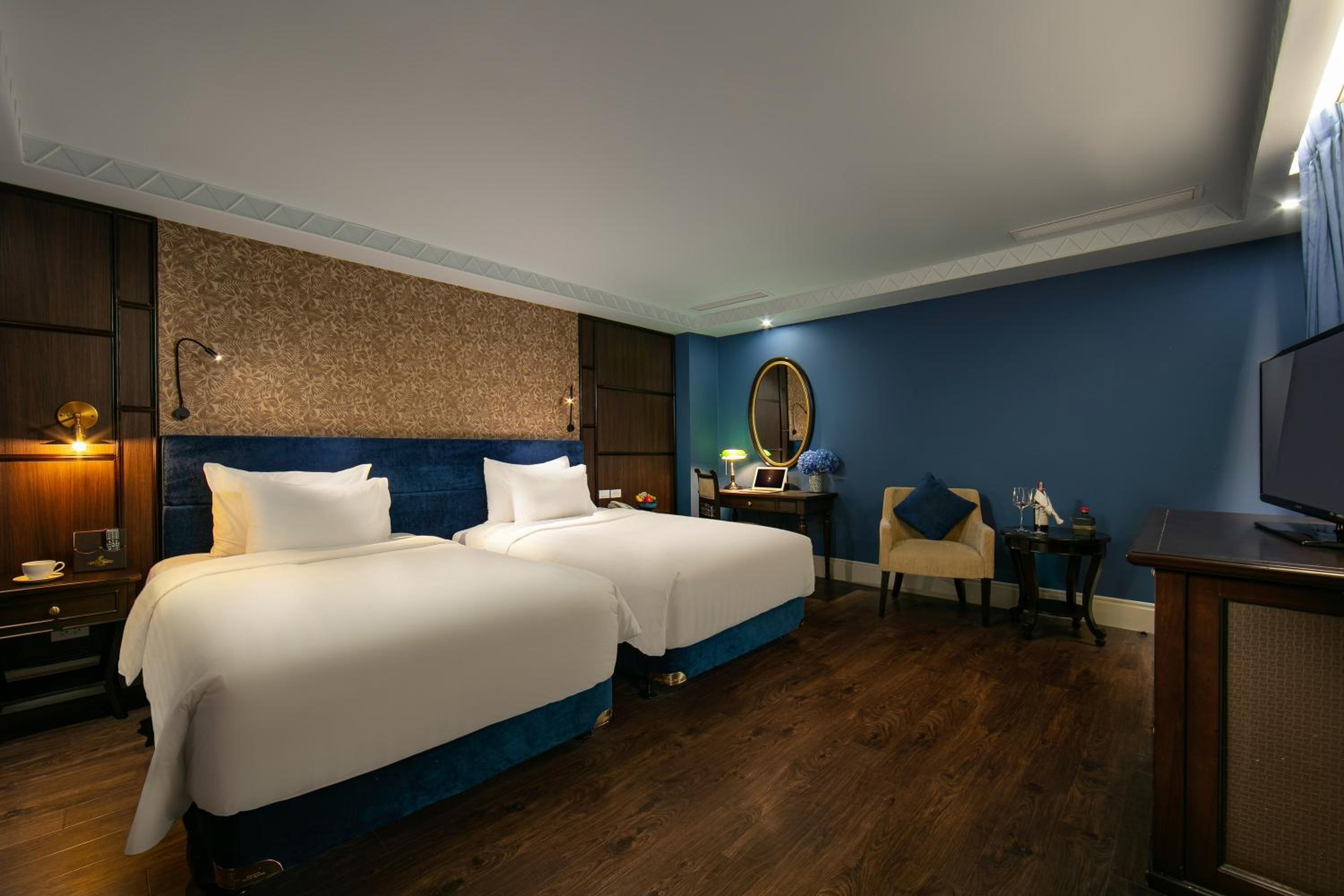 Deluxe Connecting Room