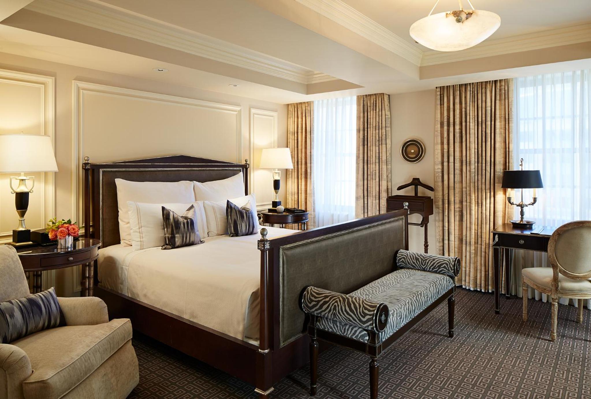 Deluxe King Room