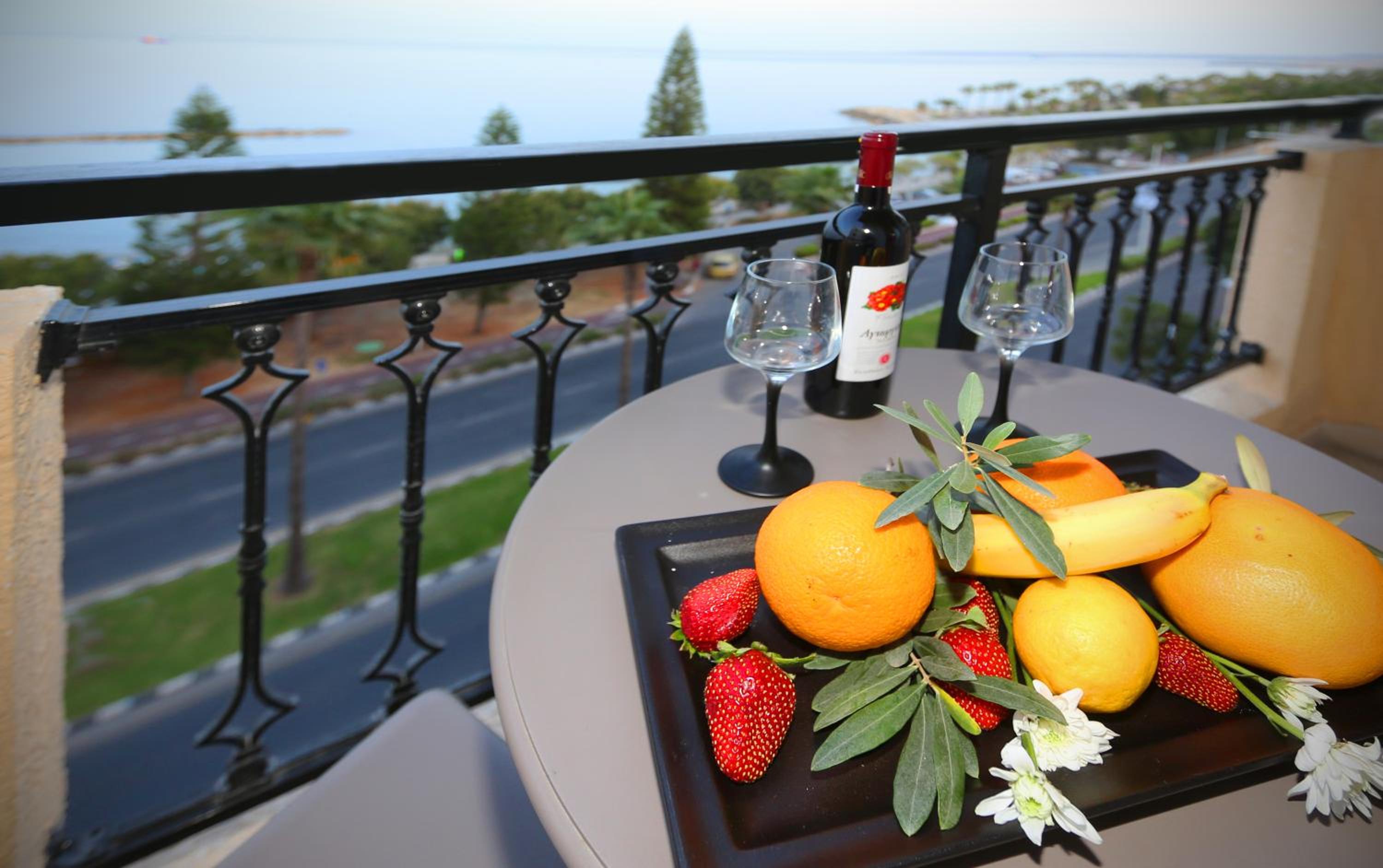 One-Bedroom Apartment with Sea & City View