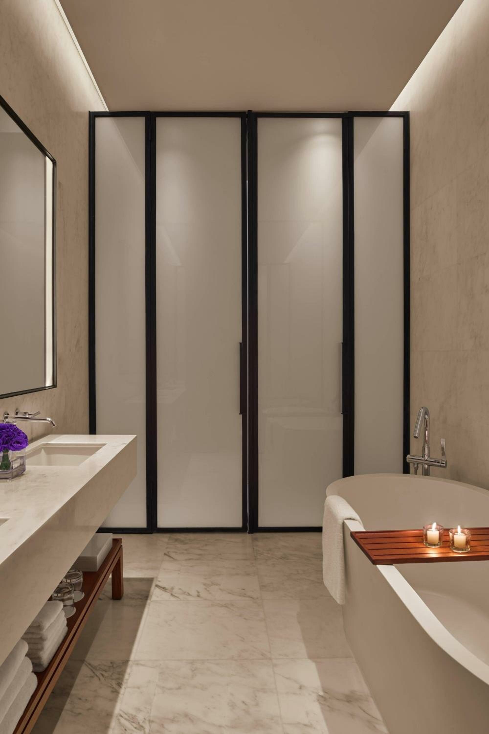 Deluxe Room with One King Bed